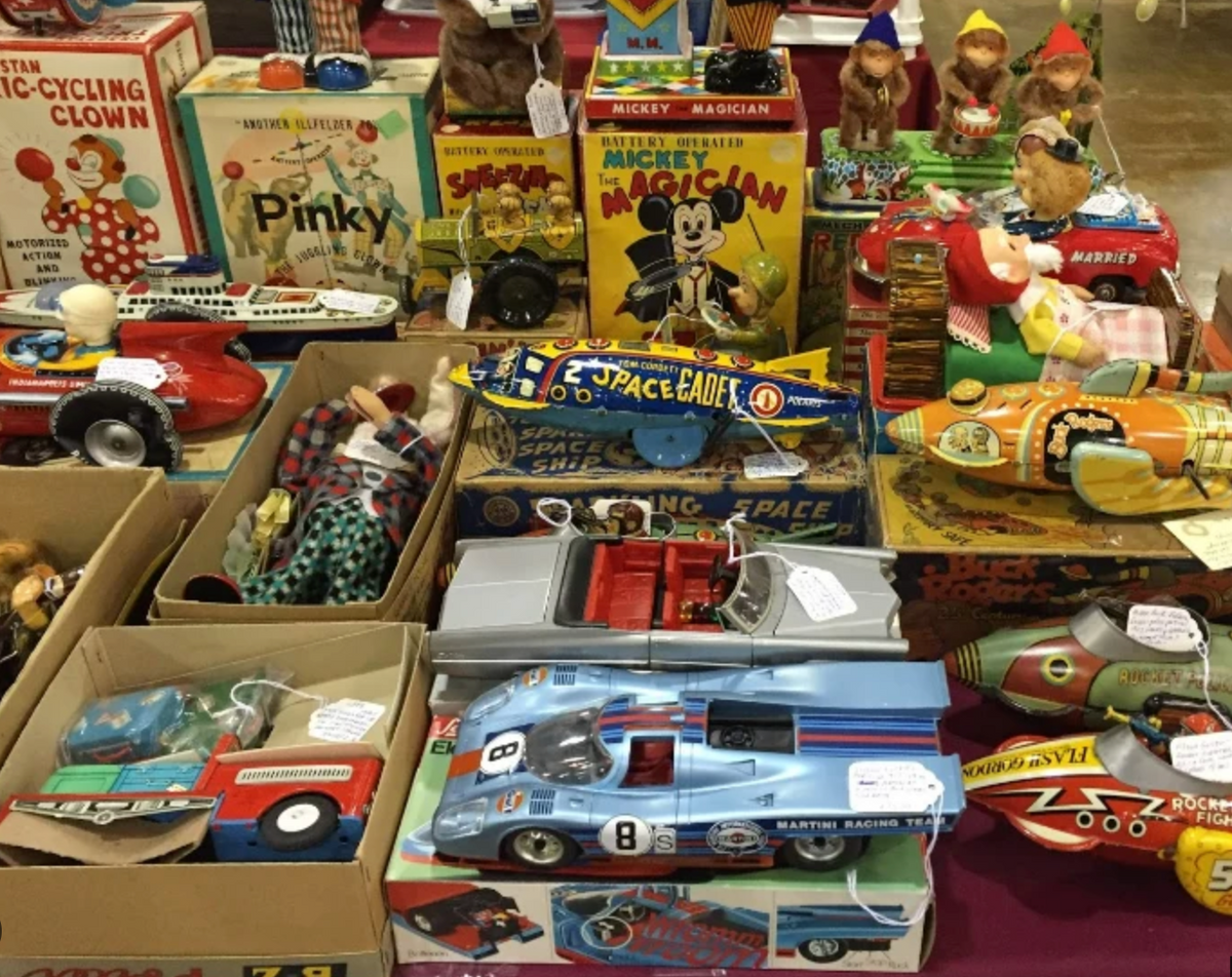 Vintage Collectables