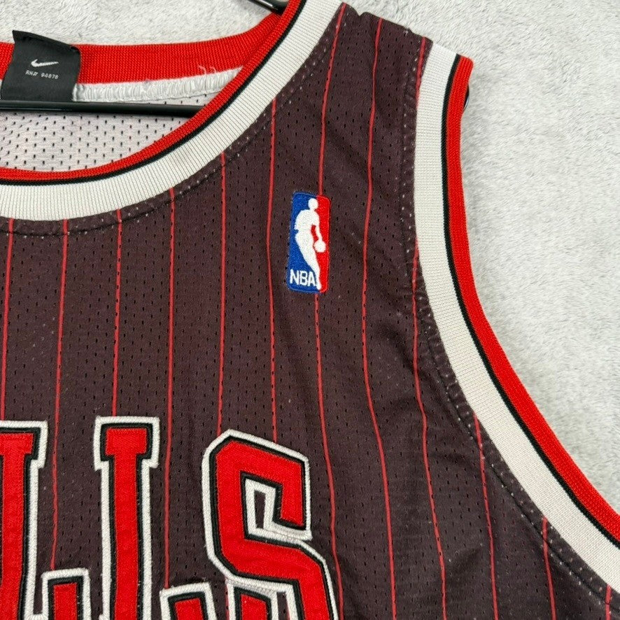Chicago Bulls Scottie Pippen 33 Red Pinstripe Basketball Jersey Team Size 54