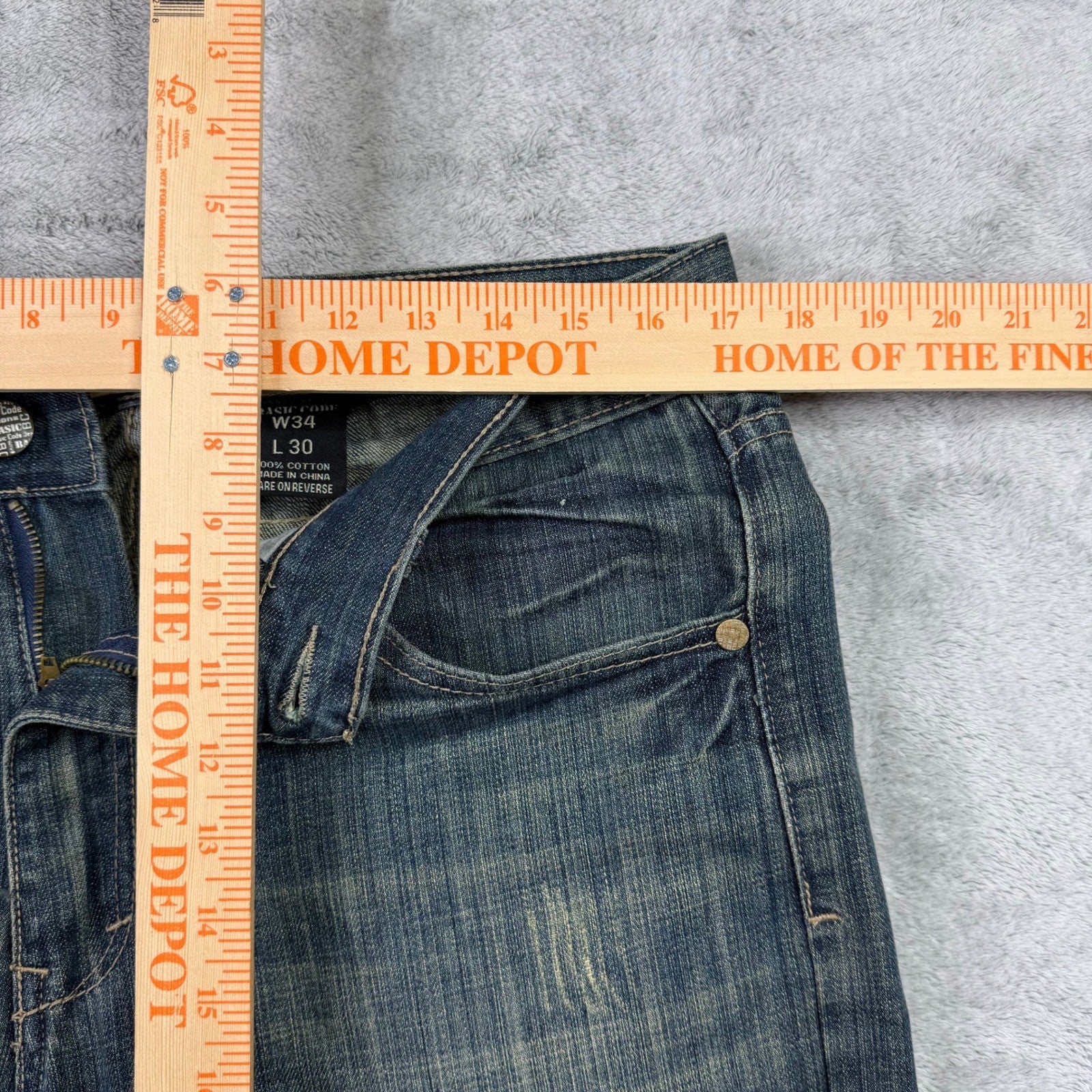 BASIC CODE JEANS Mens W34 L30 Blue Denim Straight Leg Distressed Style Jeans
