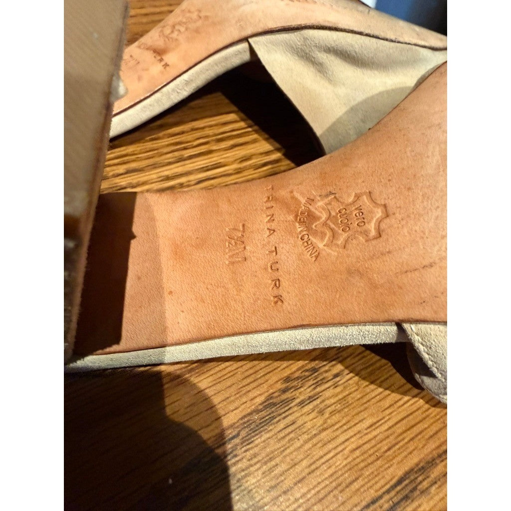 Trina Turk Suede Bow Mule Heels Womens 7.5 Taupe Beige Block Heel Slide Sandals