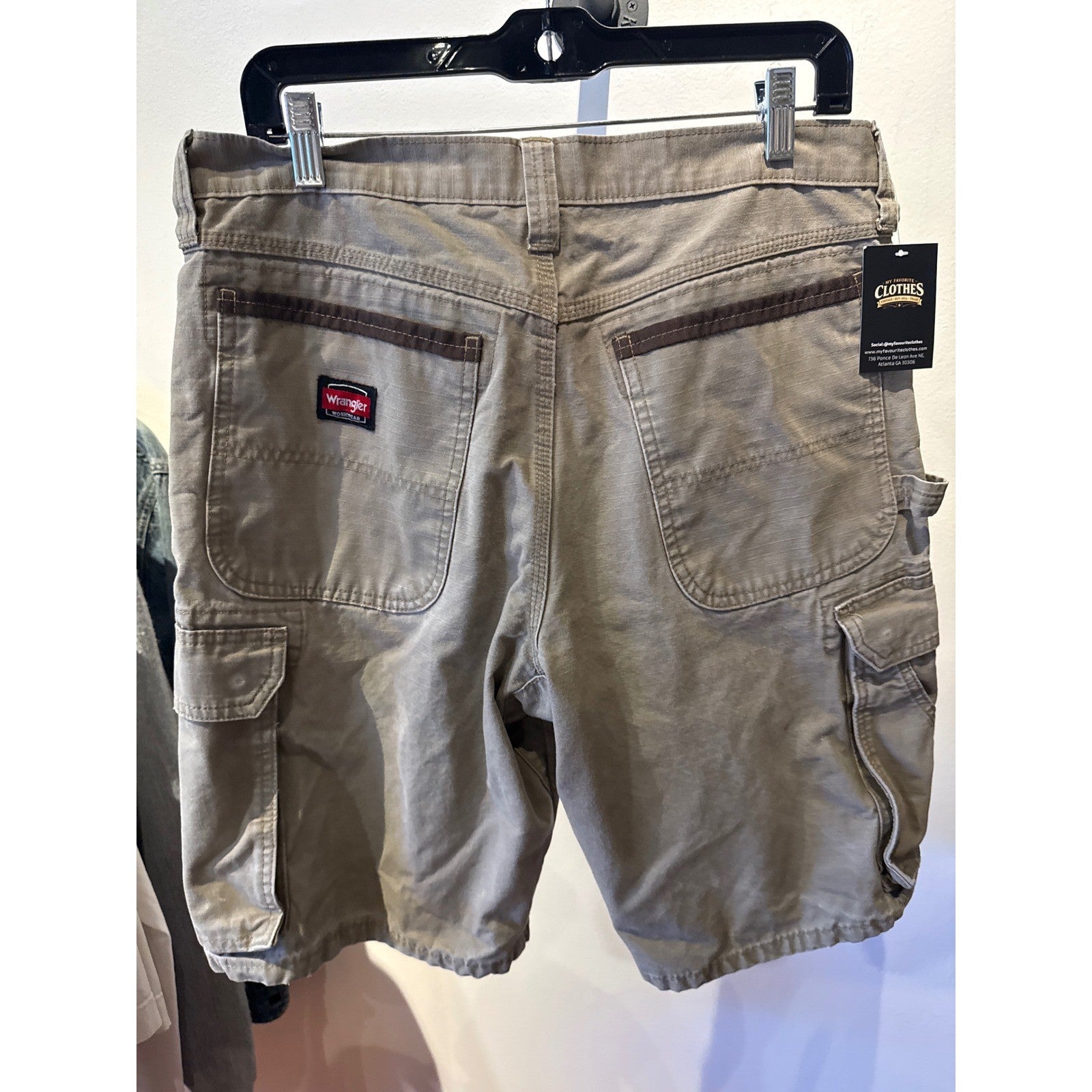Wrangler Workwear Men Khaki Tan Canvas Cargo Utility Shorts 32 Waist Relaxed Fit