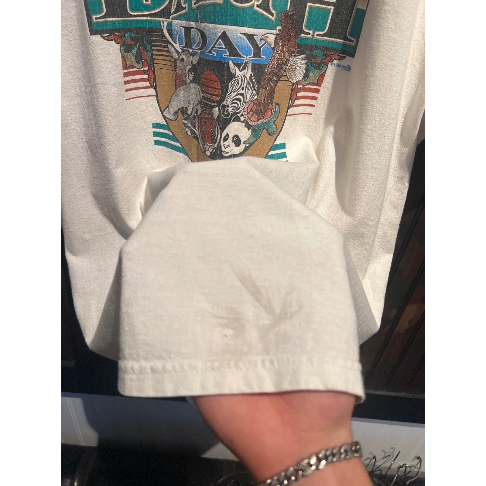Vintage 90s Hanes Earth Day T-Shirt Single Stitch Cream Graphic Tee XL 30x24