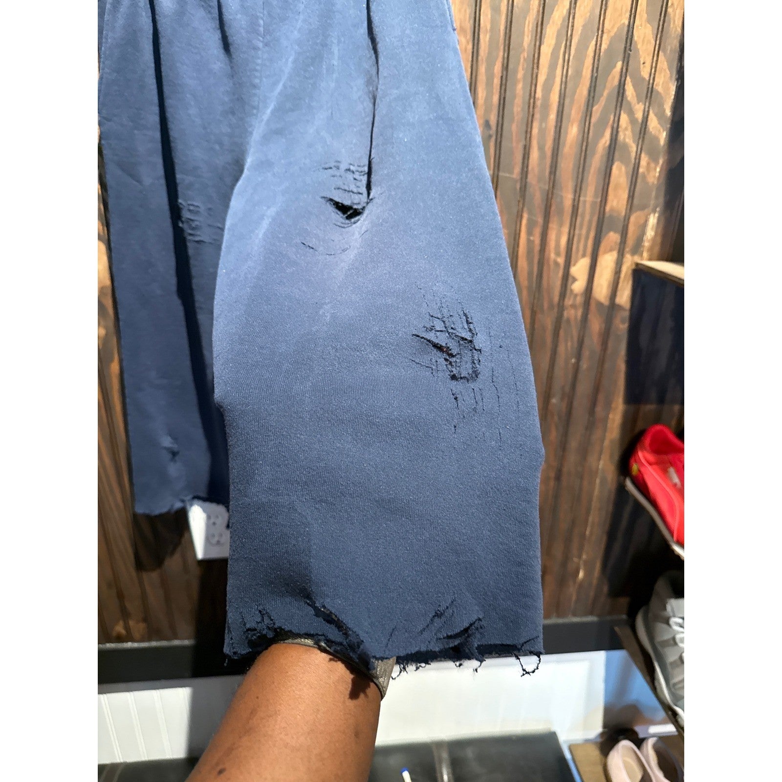 Vintage Distressed Navy Blue Sweatpants Raw Hem Cropped Joggers Mens Small 14x19