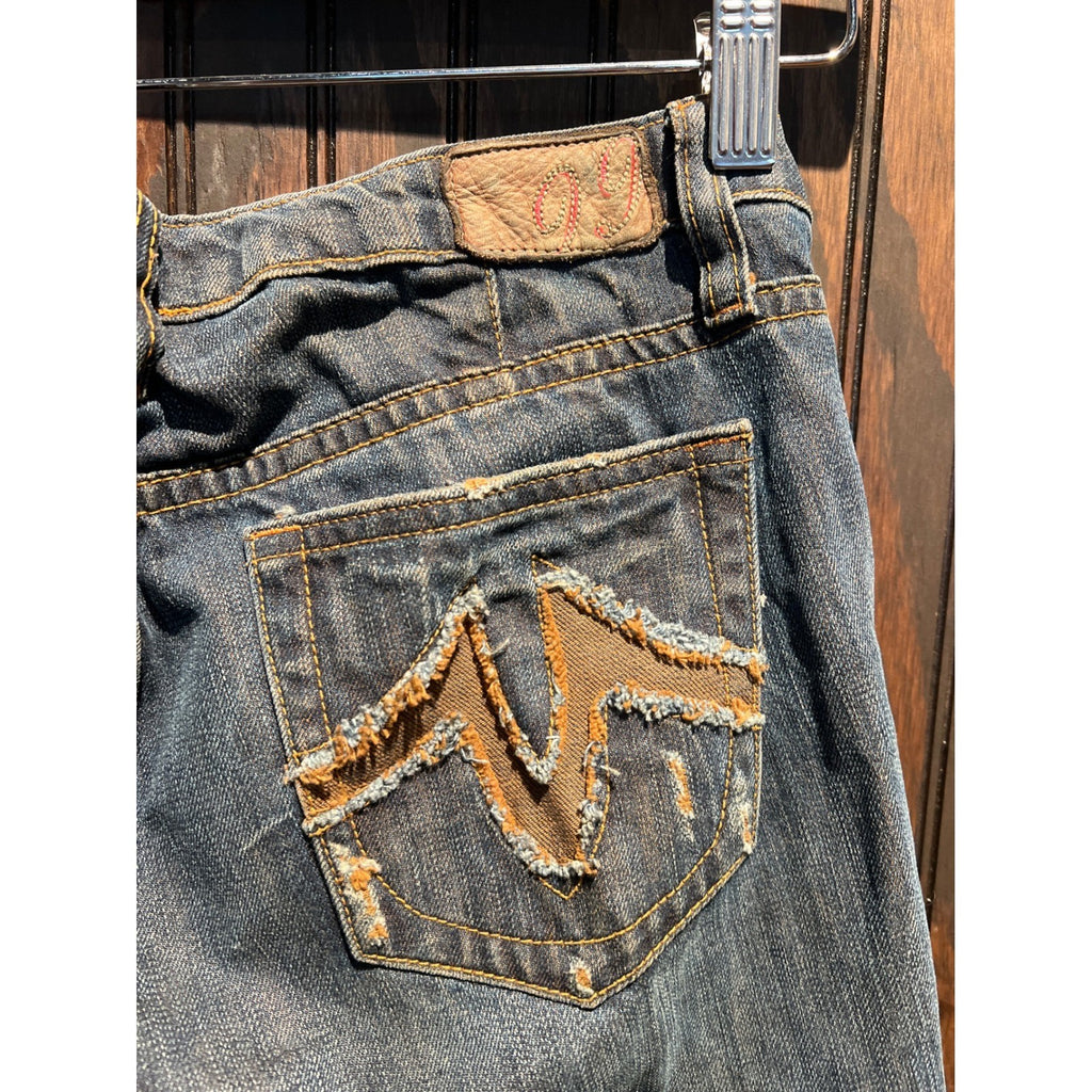 TITLE: Level 99 Lily Jeans Womens Size 29 Y2K Flare Bootcut Embroidered Denim