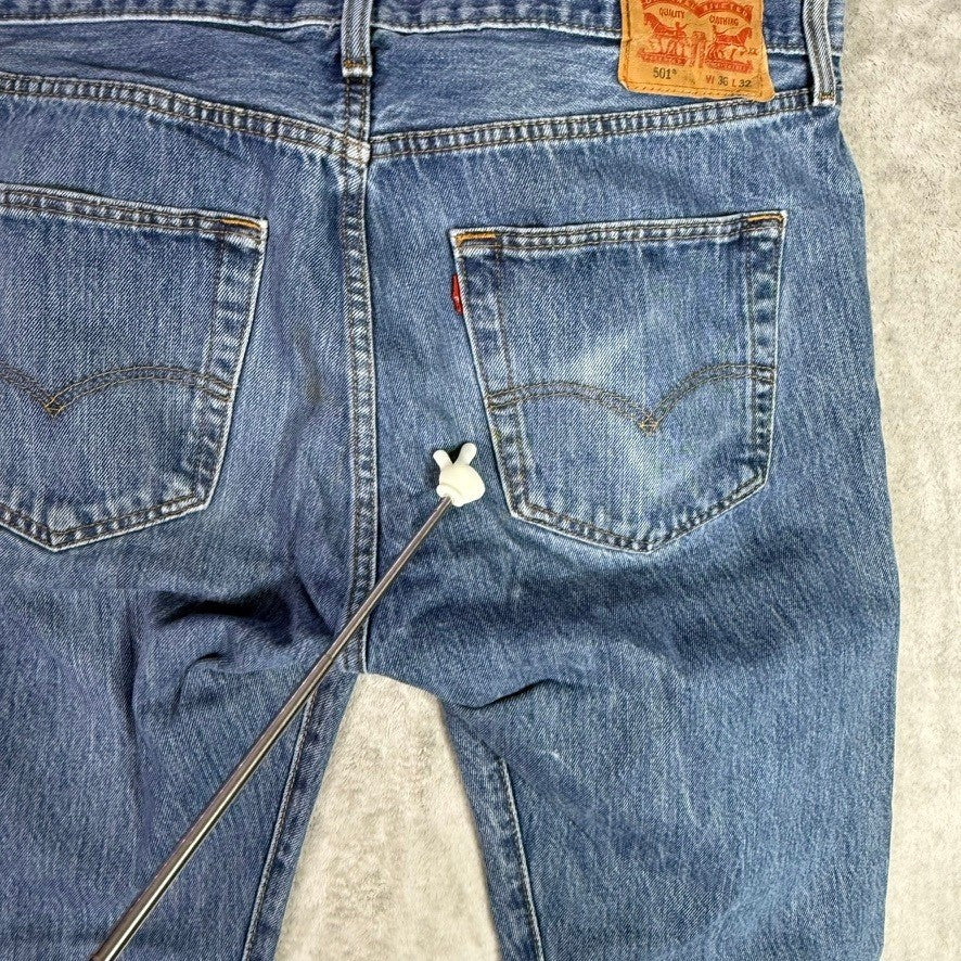 Levi Strauss 501 Original Fit Jeans Medium Wash Button Fly Mens W36 L32