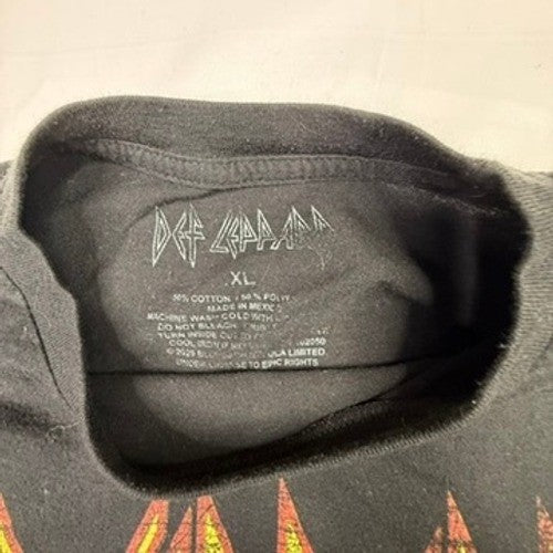 Def Leppard Band T Shirt Mens XL Gray Cotton Poly Graphic Tee