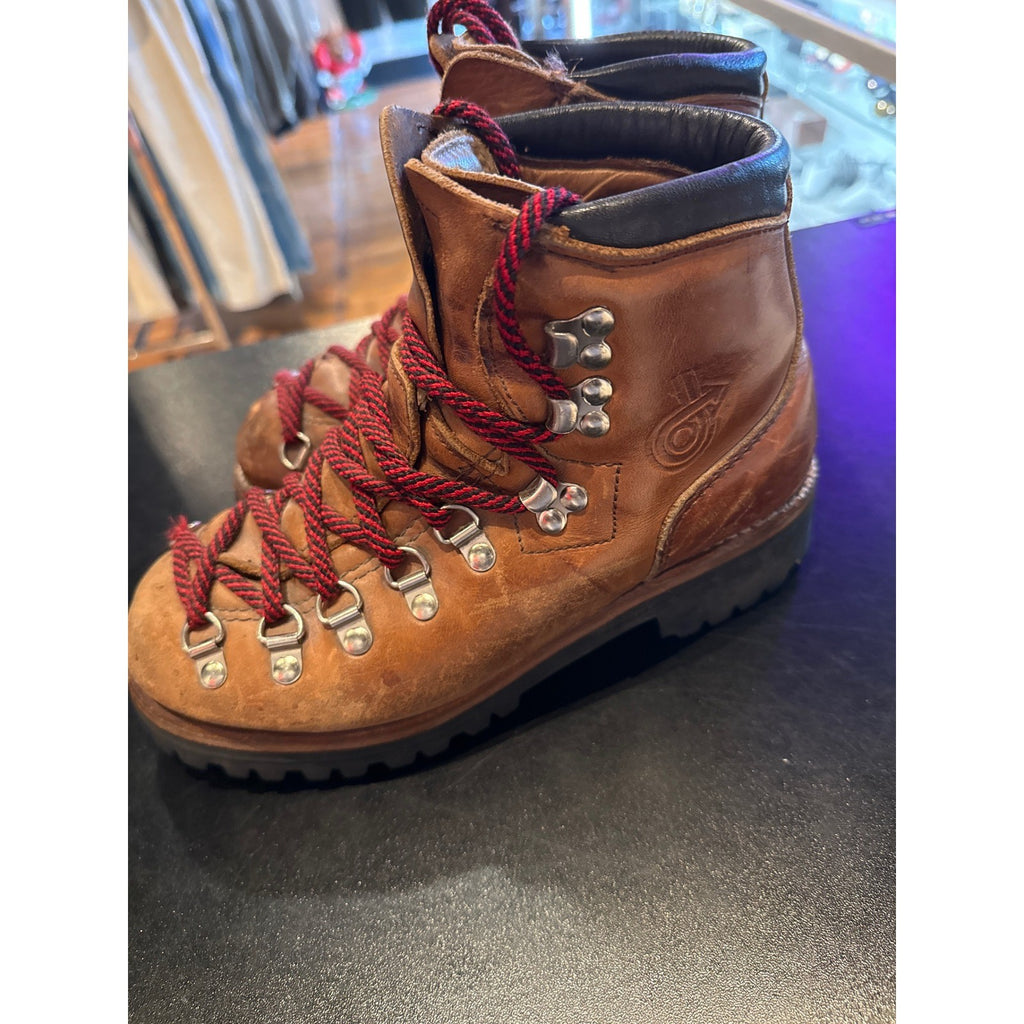 Danner Mountain Light Brown Leather Hiking Boots Mens USA Made Lug Sole Vintage