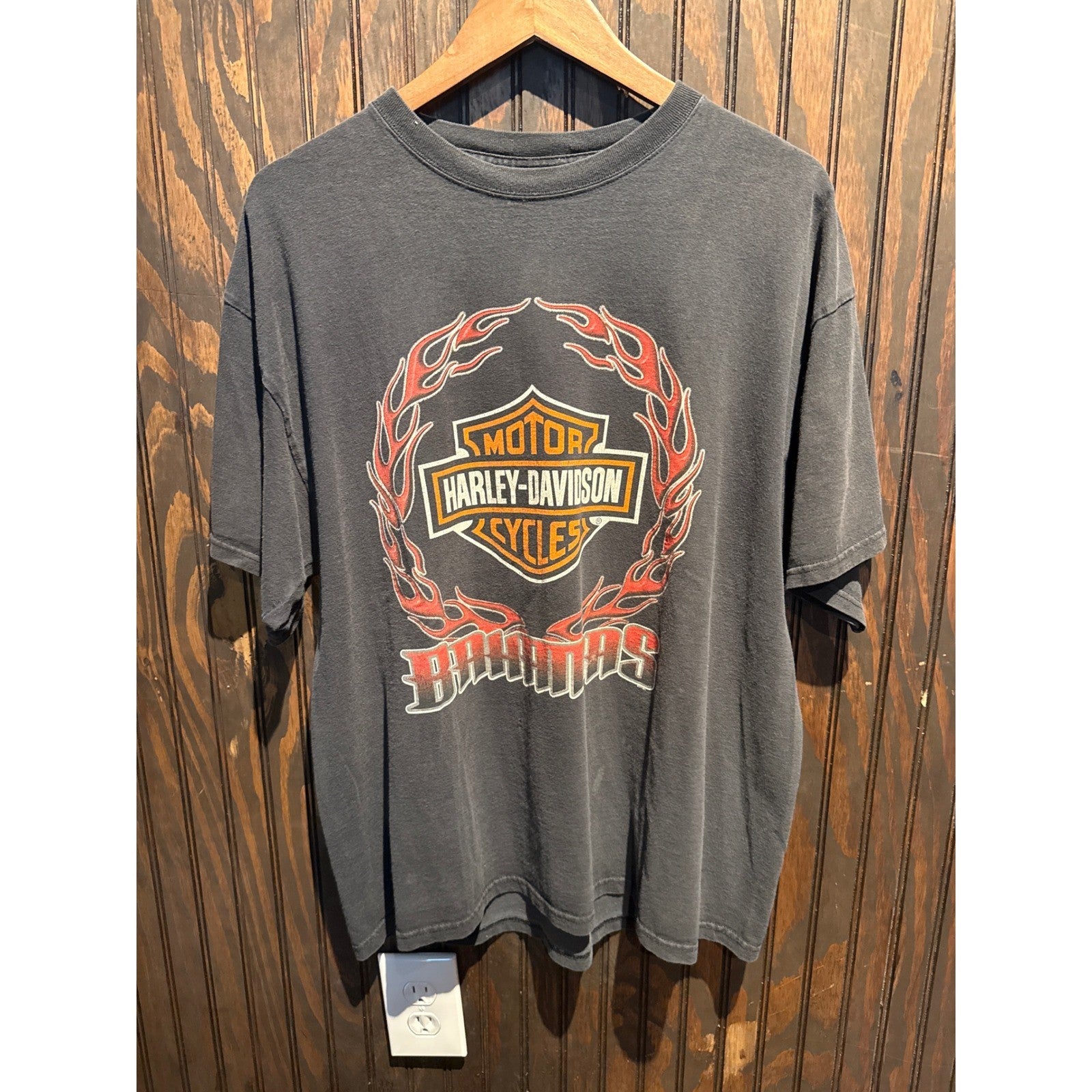 Vintage Harley-Davidson Bahamas Flames Graphic T-Shirt Faded Black Mens XL 24x29
