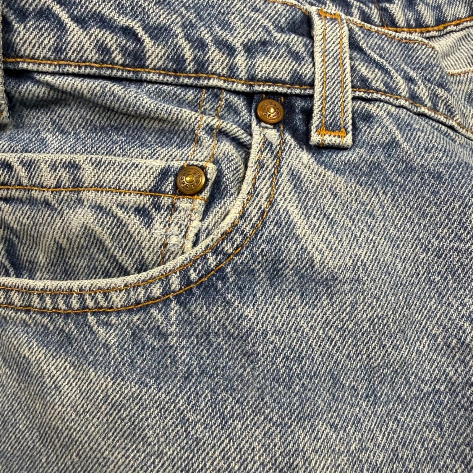 Levi's Relaxed Fit Jeans Mens 36x29 Light Wash Denim YKK Zip Fly