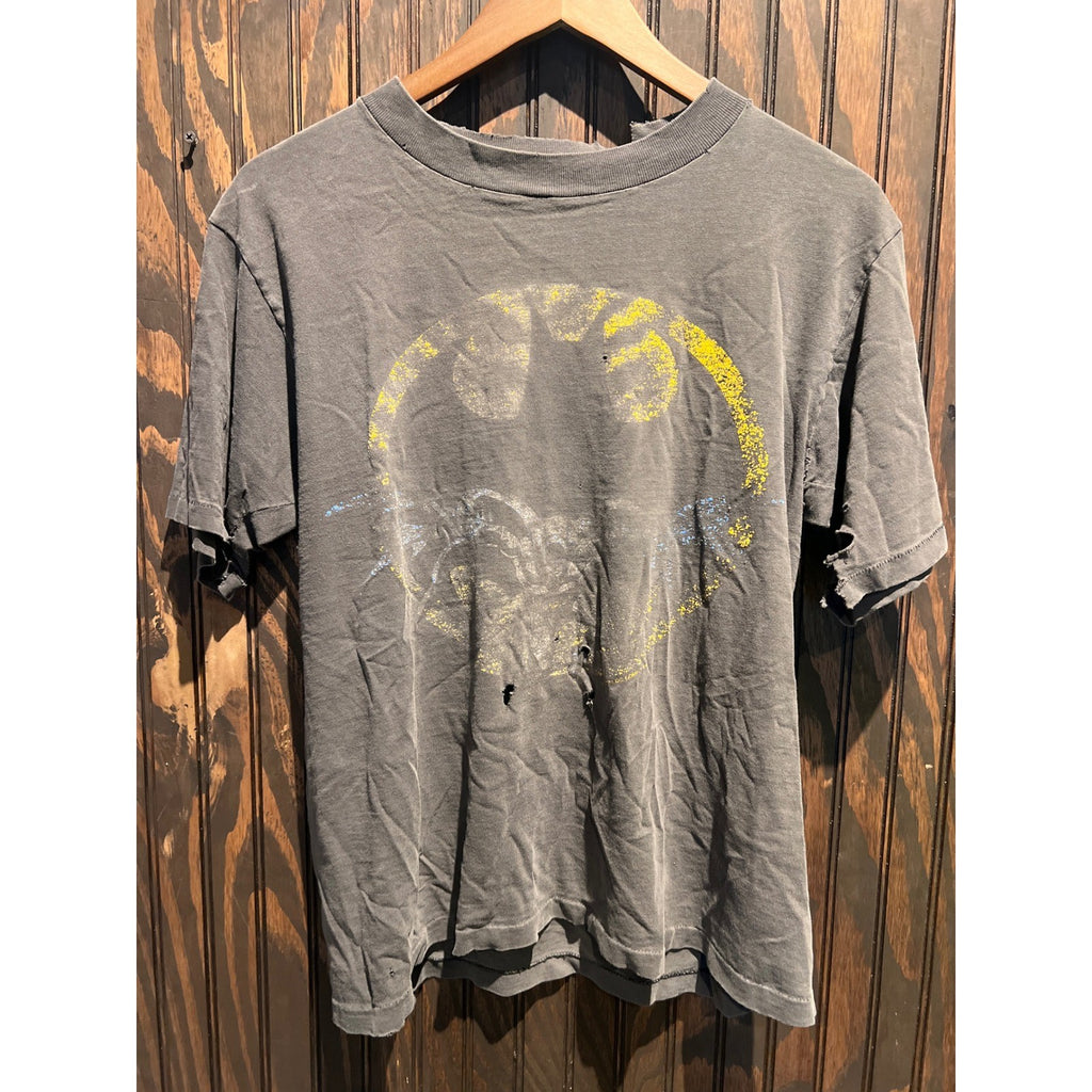 Vintage Batman Distressed Thrashed Graphic T-Shirt Gray Small 22x24