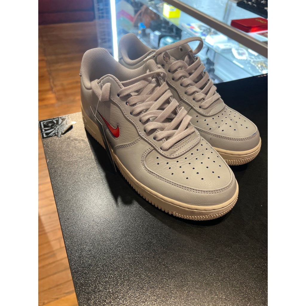 Nike Air Force 1 Low Jewel Wolf Grey Red Sneakers DV3503-001