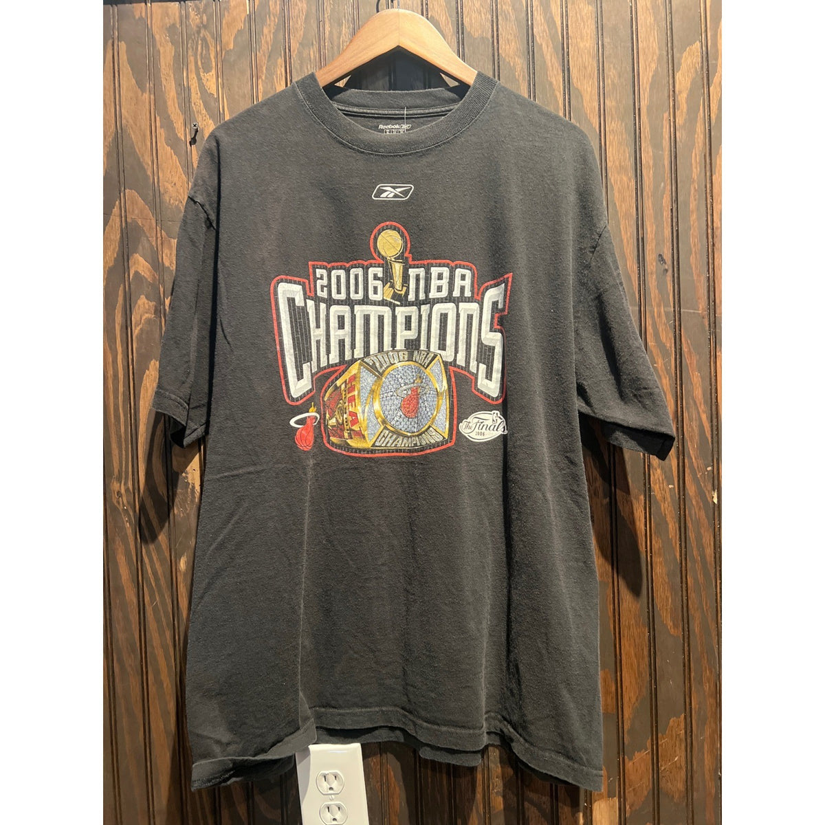 Reebok Miami Heat 2006 NBA Champions T-Shirt Mens XL Black Vintage 00s Ring Tee