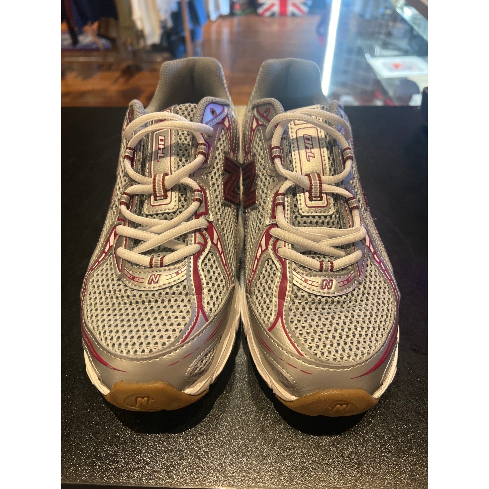 New Balance 530 Metallic Silver Burgundy Gum Running Shoes Mens 9 Women 10.5