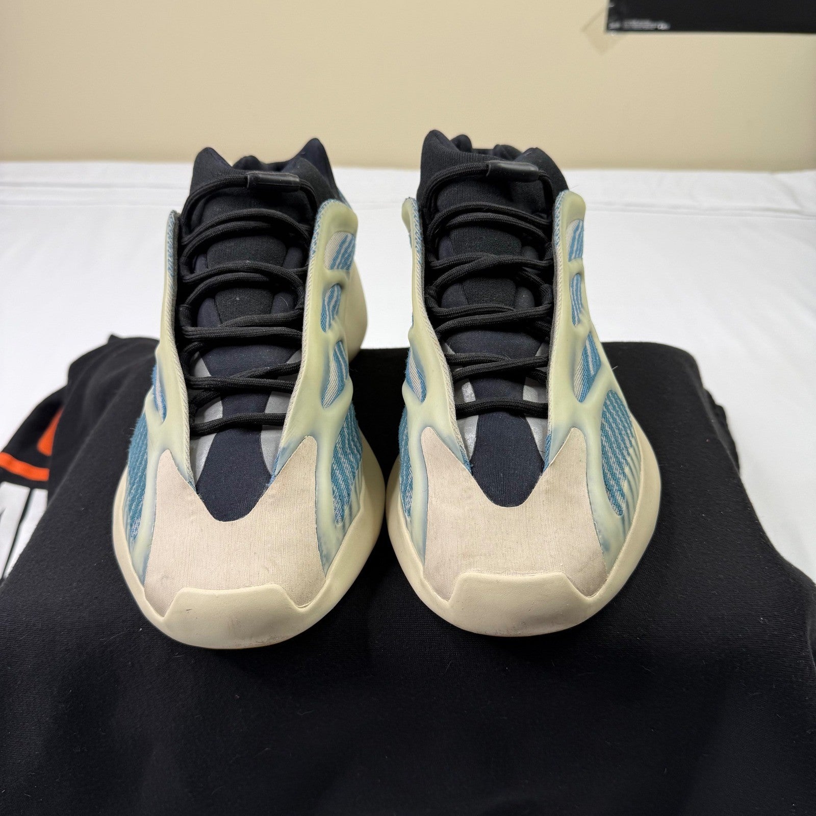 Size 13 - adidas Yeezy 700 V3 Kyanite