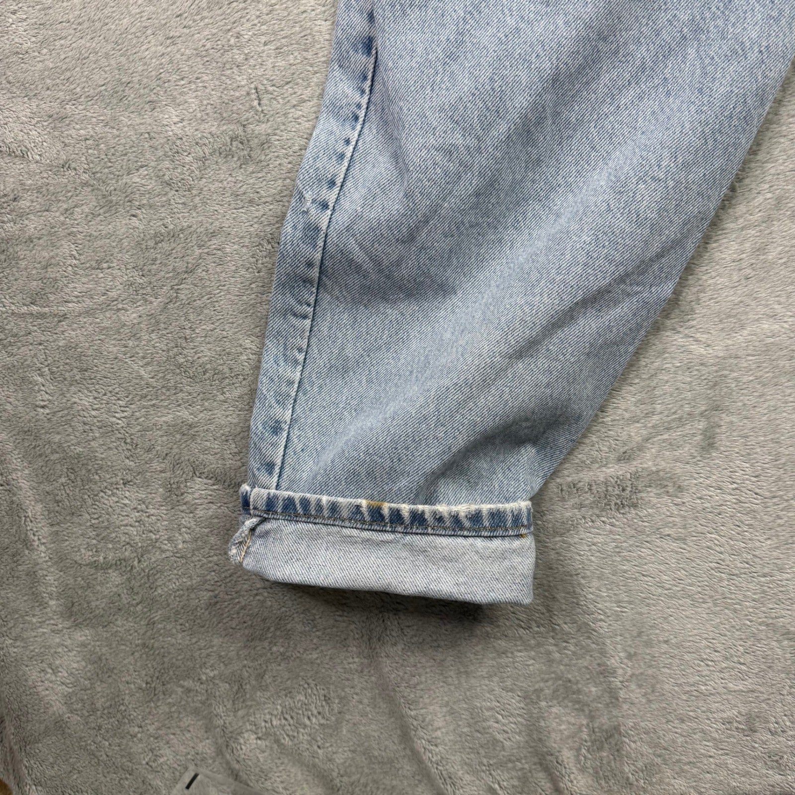 Levi Strauss 501 Mens Jeans Light Wash Button Fly Straight Leg Pants 34 x 28