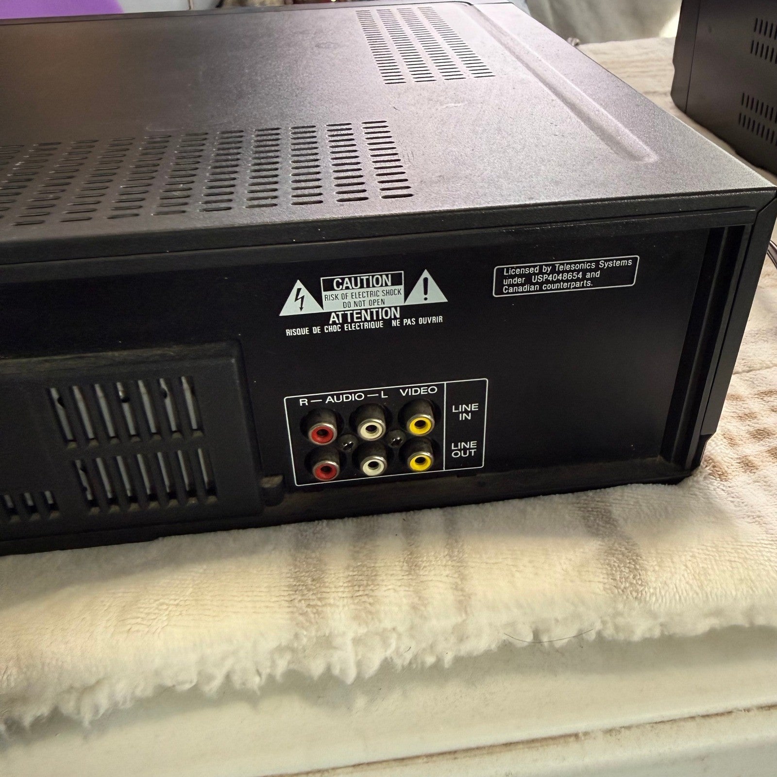 Sony SLV-740HF VHS VCR 4-Head Hi-Fi Stereo Video Cassette Recorder Black