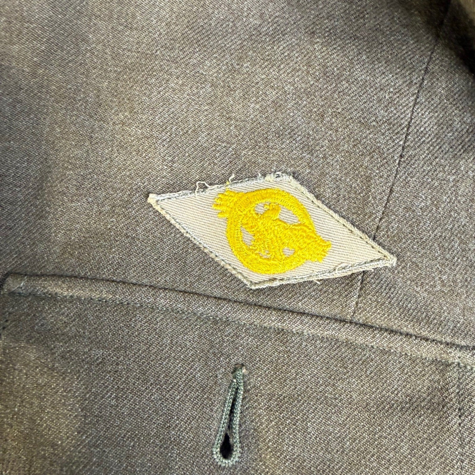 authentic WWII U.S. Army Air Force service dress jacket, man's tunic 1940s
