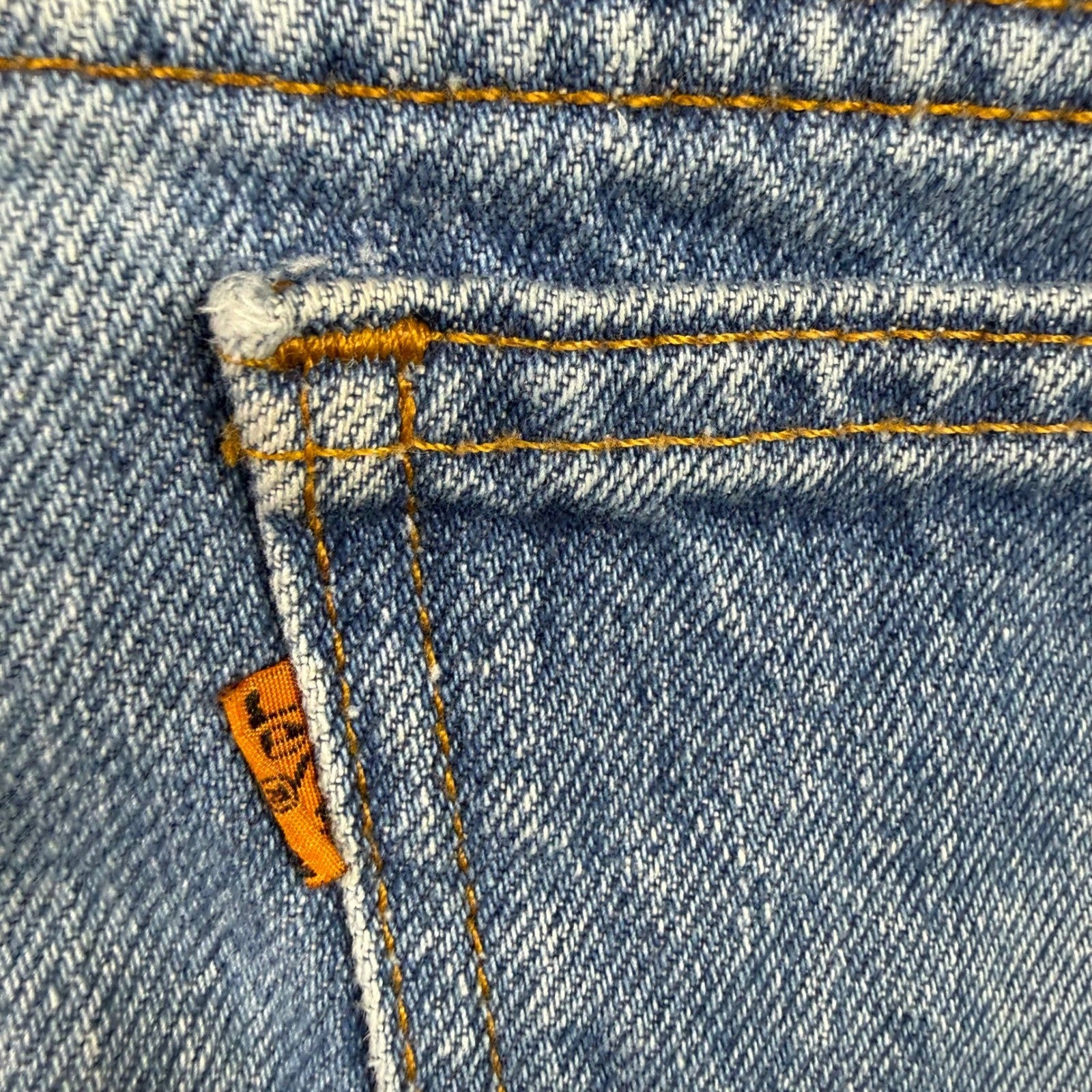 Levi Strauss 501 Jeans Blue Denim Straight Leg Button Fly Mens Size 34