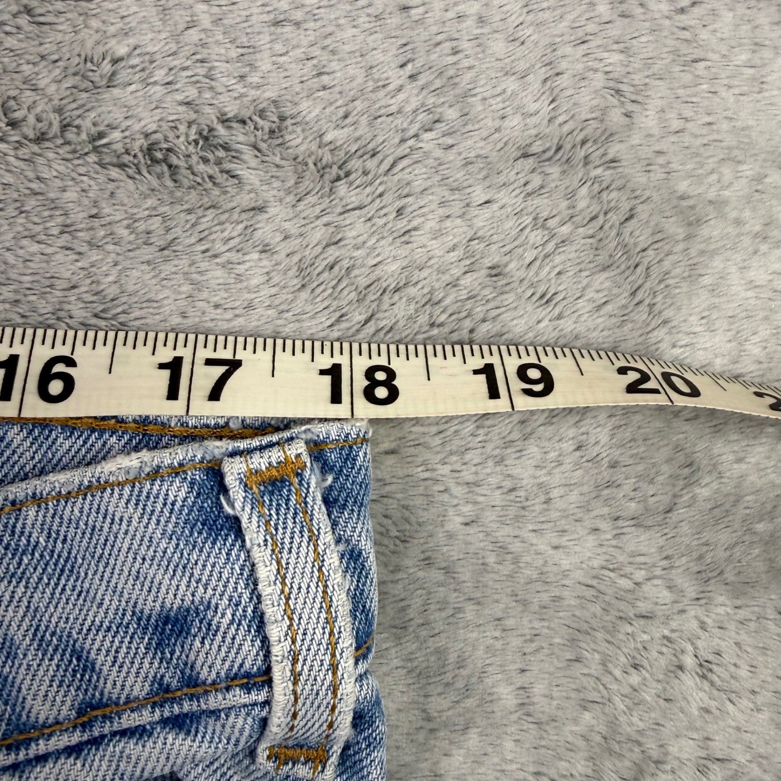 Levi Strauss 501 Mens Jeans Light Wash Button Fly Straight Leg Pants 34 x 28