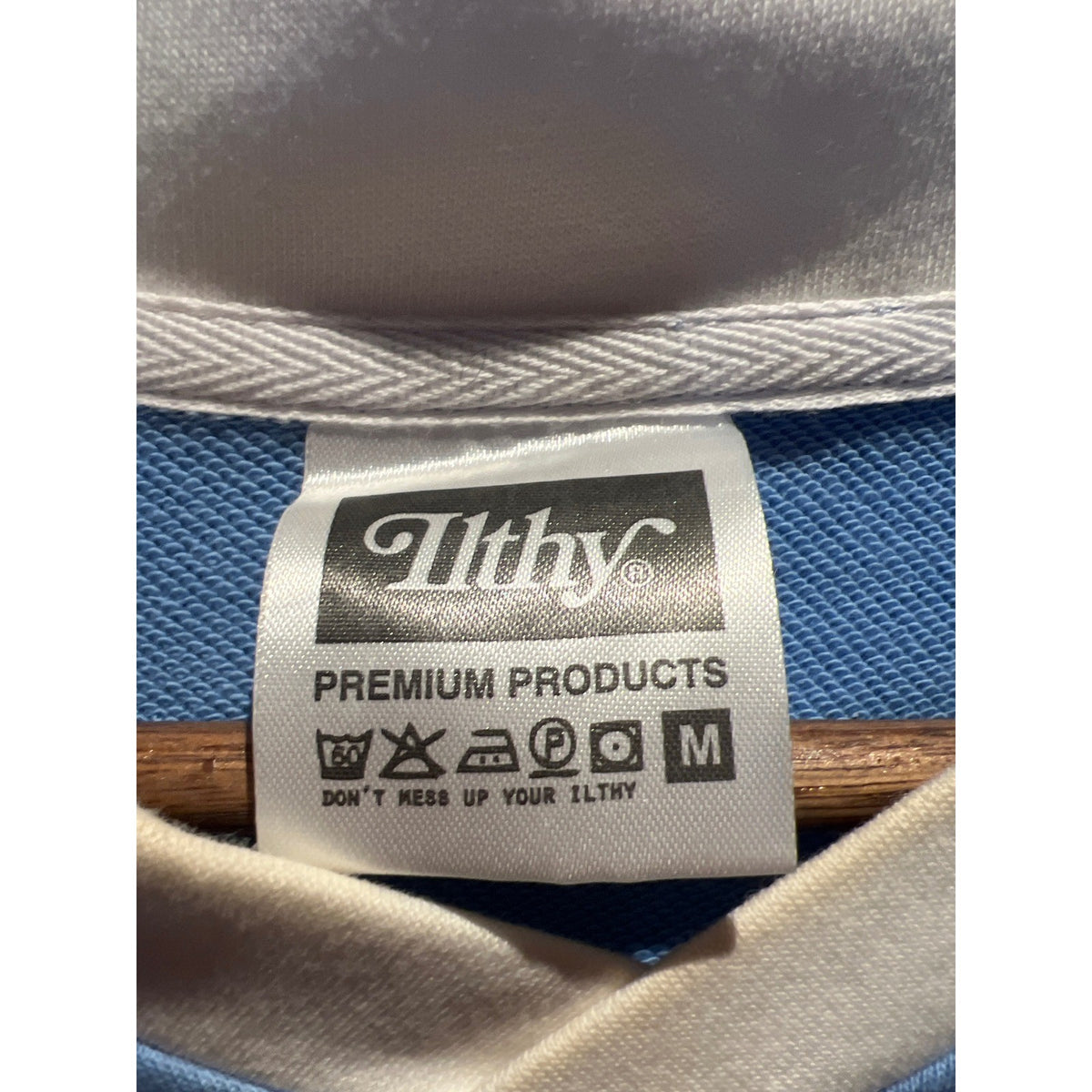 Vintage Nutmeg Mills Atlanta Hawks Sweatshirt Light Blue Collared Pullover XL