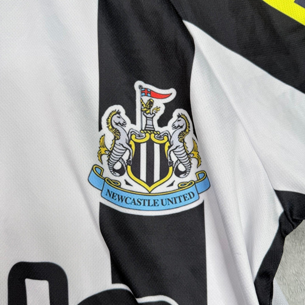 Newcastle United Football Club Soccer Jersey 3XL Black White "Noon" "Isela"