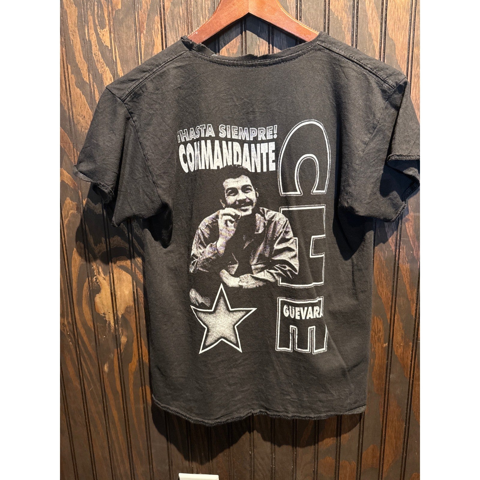 Che Guevara Graphic T-Shirt Black Raw Edge Distressed Streetwear Tee 18x24