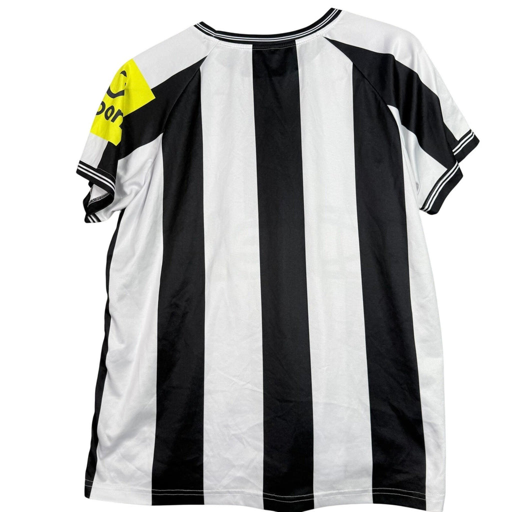 Newcastle United Football Club Soccer Jersey 3XL Black White "Noon" "Isela"