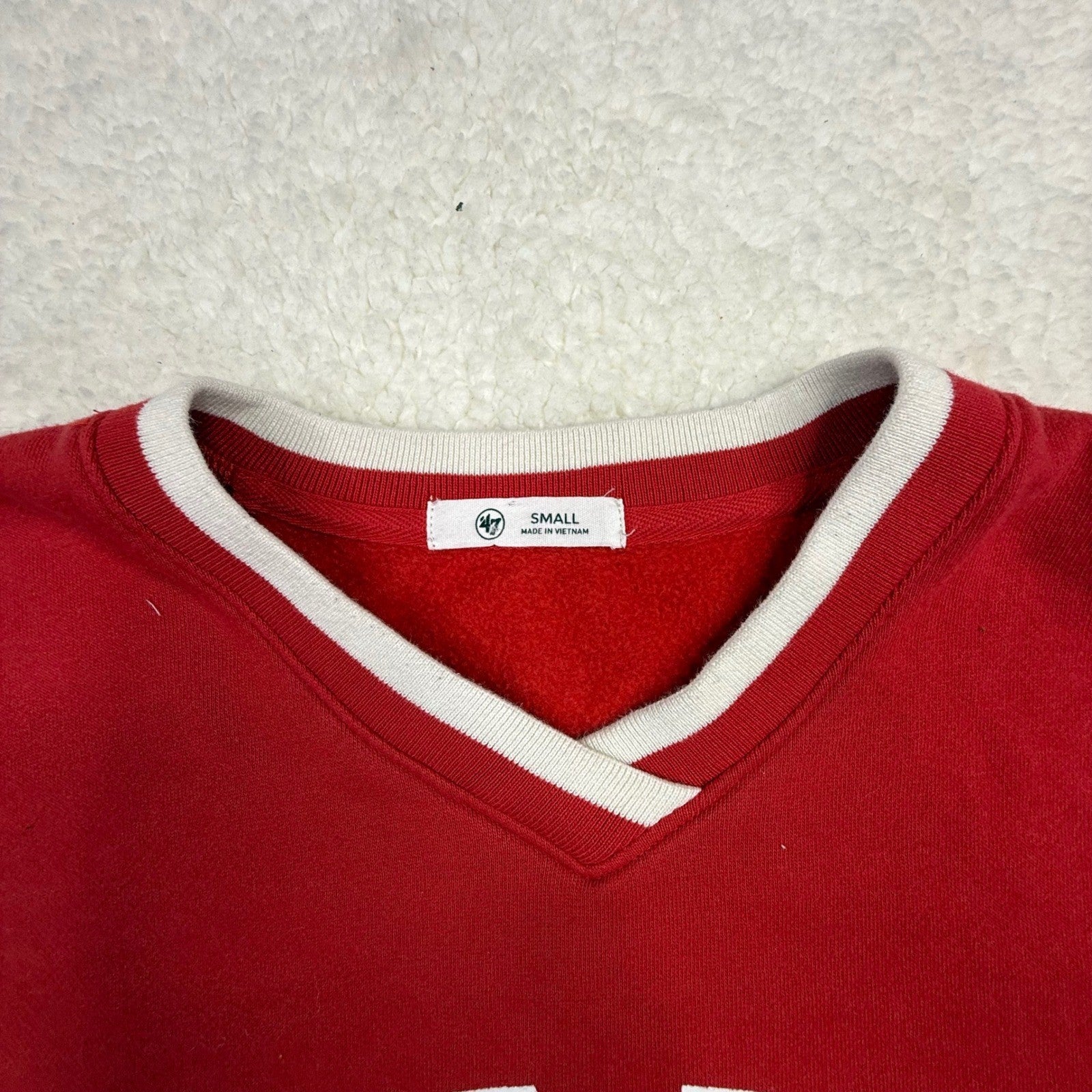47 Brand Super Bowl LVII Red V Neck Sweatshirt Mens Small NFL Football