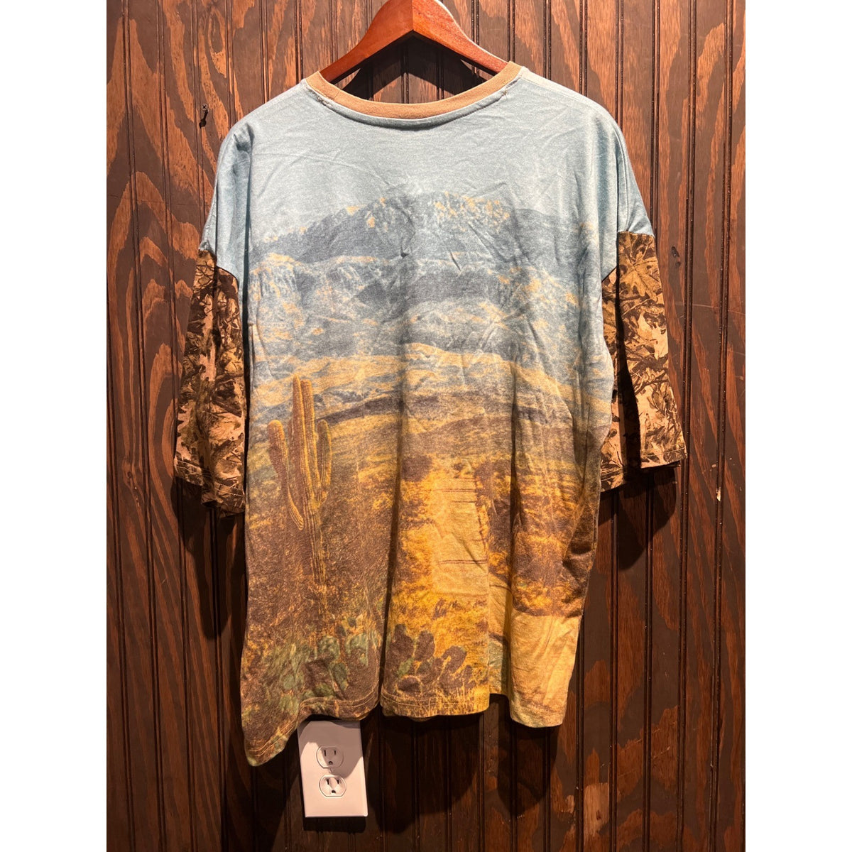 Lee Space Cowboy Desert Landscape Graphic Tee Camo Sleeve T-Shirt Blue Brown