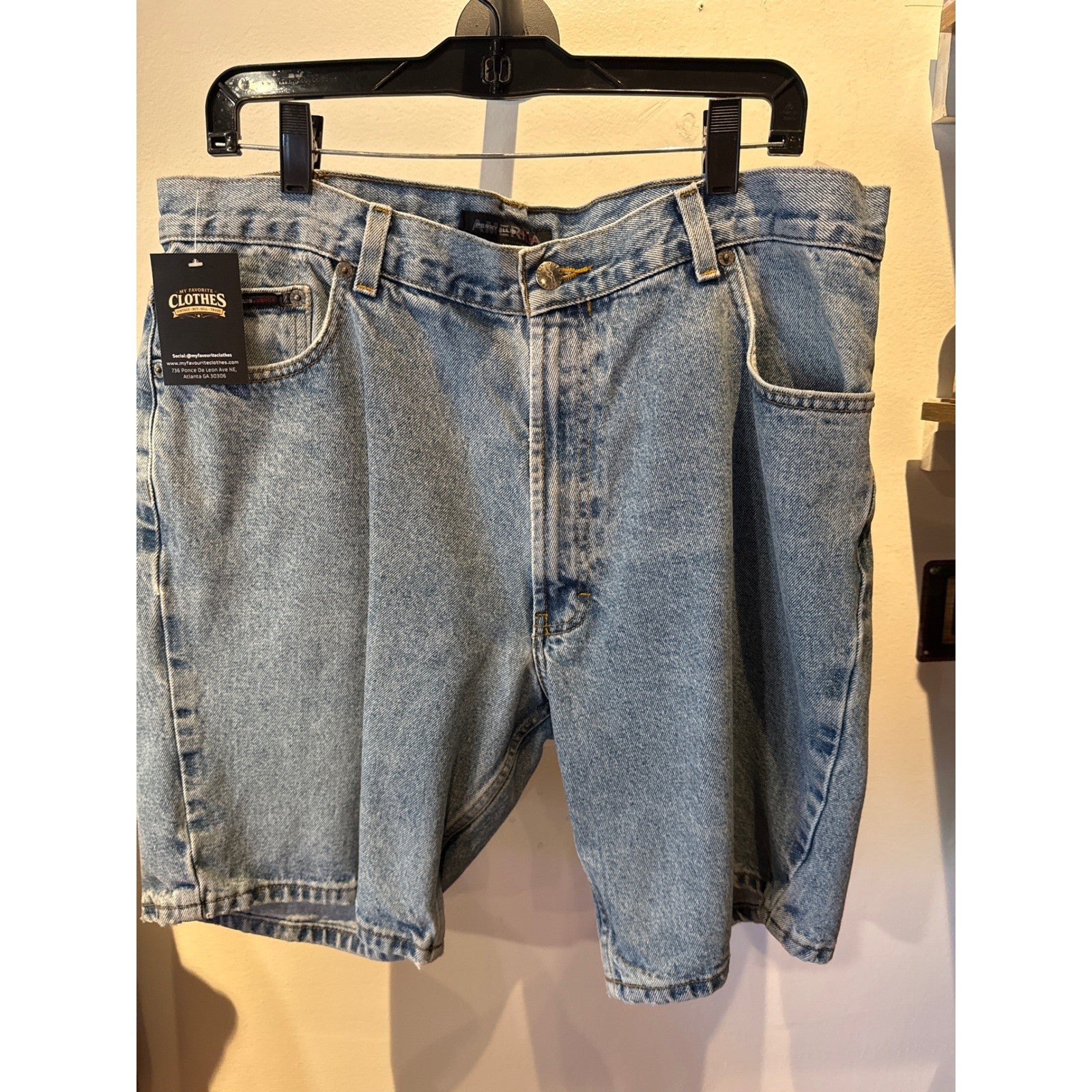 Perry Ellis America Mens Vintage 90s Denim Shorts Light Wash Blue Relaxed Fit