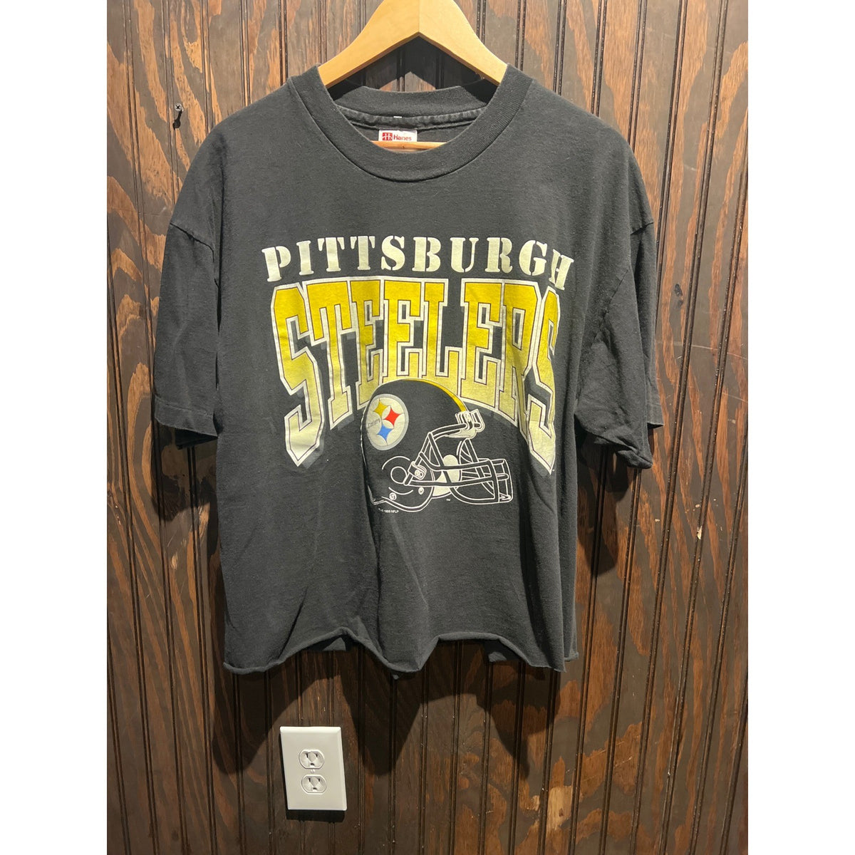 Vintage Hanes Pittsburgh Steelers NFL Graphic T-Shirt Faded Black Cropped XL