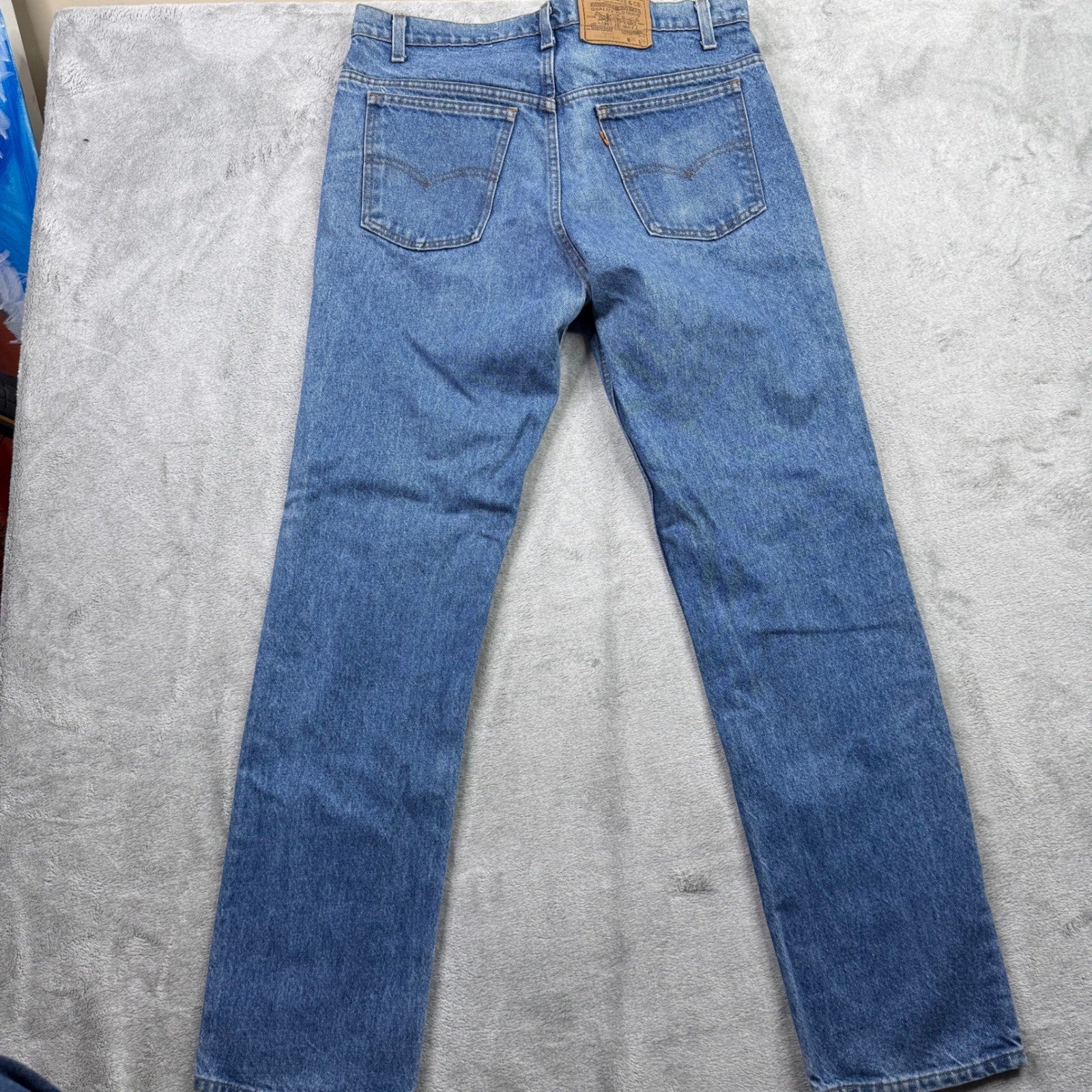 Levi Strauss 501 Jeans Blue Denim Straight Leg Button Fly Mens Size 34