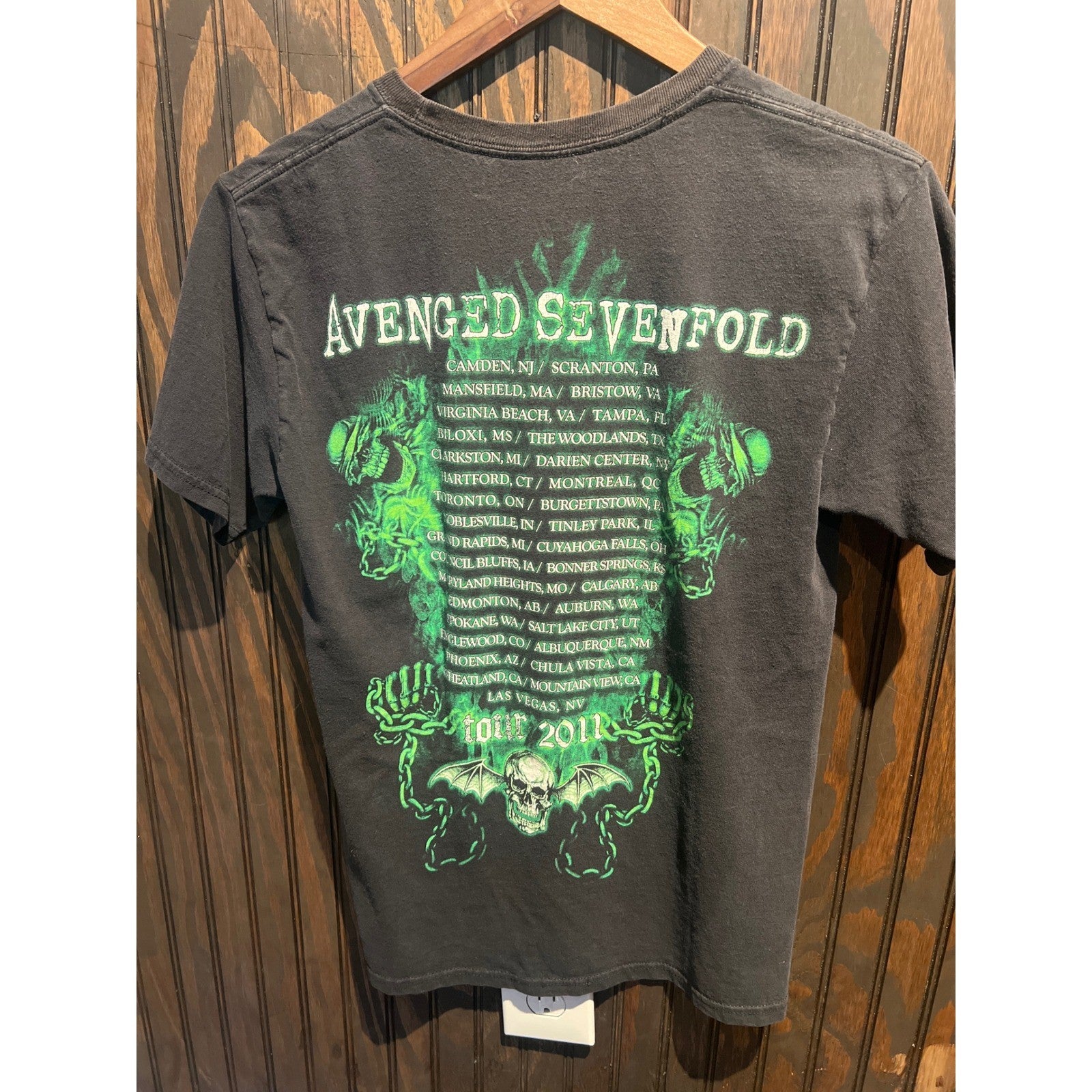 Avenged Sevenfold 2011 Tour TShirt Mens Small Black Green Skull Graphic Band Tee