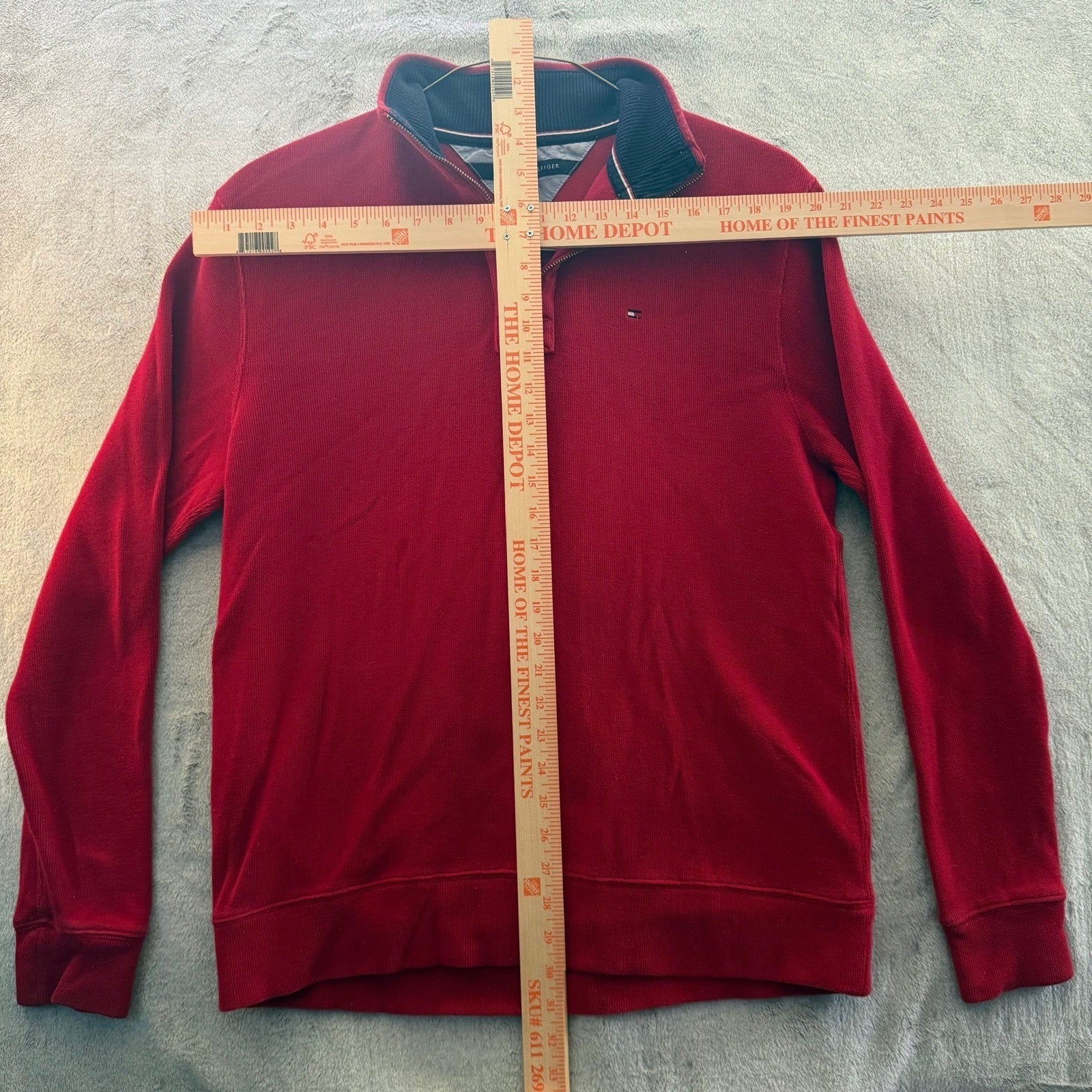 Tommy Hilfiger Men's Red Quarter Zip Pullover Sweater Size Medium