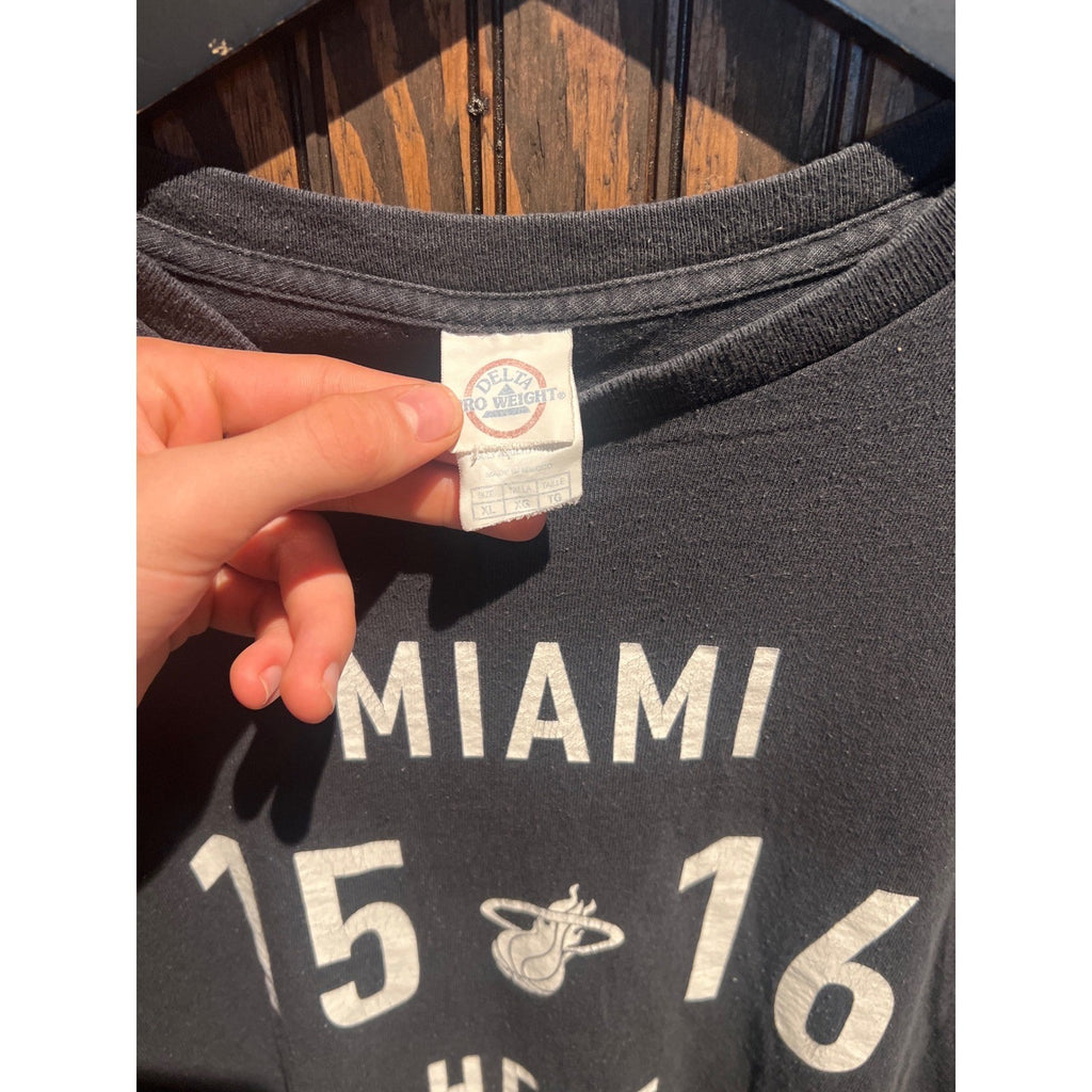 Miami Heat 15-16 NBA Basketball Graphic T-Shirt Mens Black Short Sleeve XL