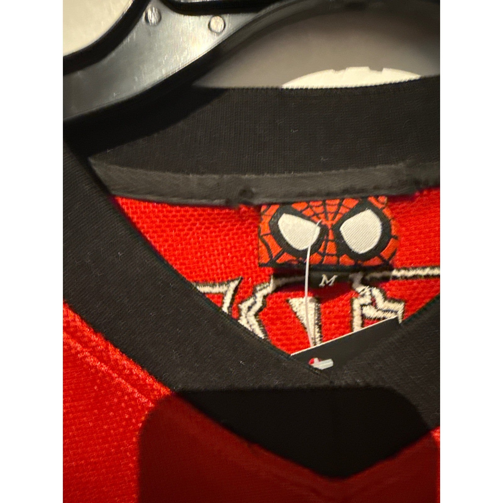 Marvel Comics Spider-Man Hockey Jersey Red Black Embroidered Mesh Mens Medium 62