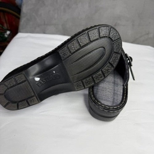 Eastland MAE Black Leather Clog Mules Women's Size 8 M Buckle Strap Comfort