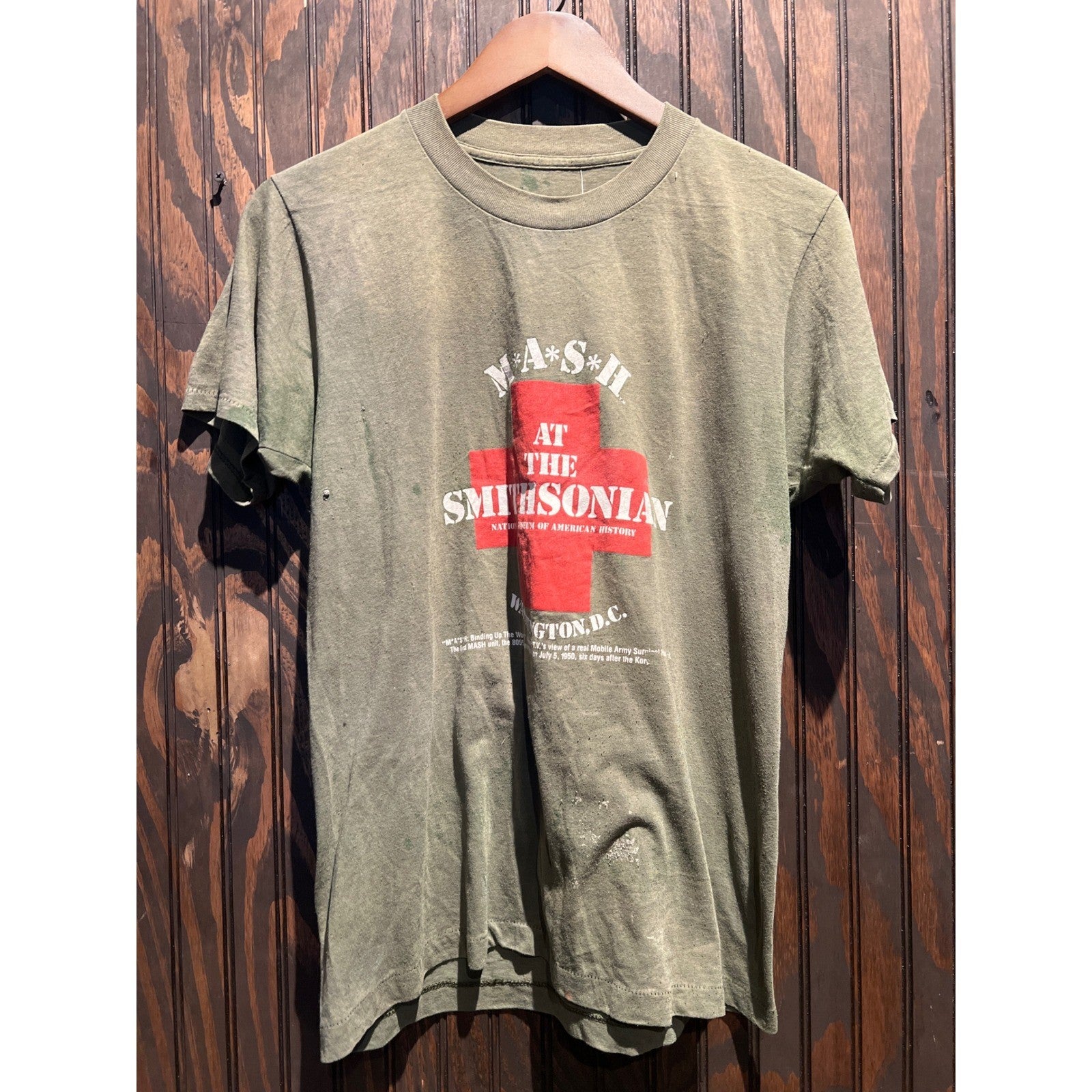 Vintage MASH At The Smithsonian T-Shirt Distressed Olive Green 18x26