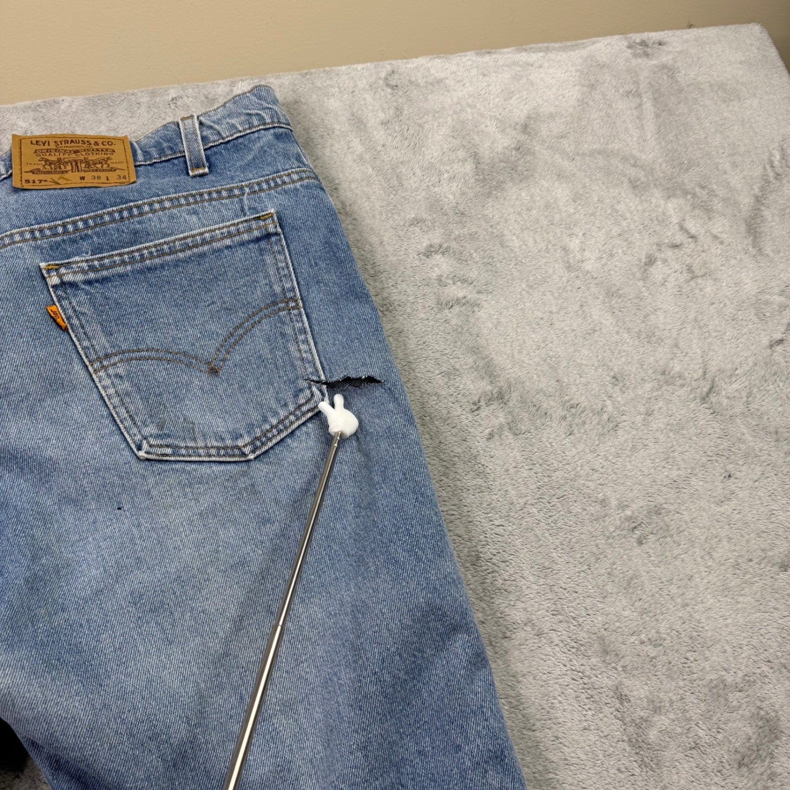Vintage Levi's L2 White-Tab Baggy-Fit Jeans 36x32 (35x31) Faded Stonewash USA
