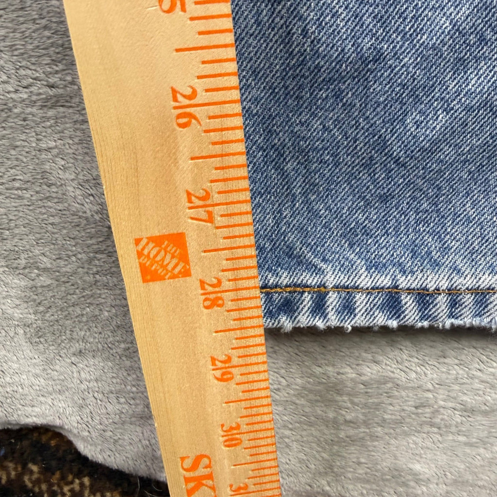 Levi's Relaxed Fit Jeans Mens 36x29 Light Wash Denim YKK Zip Fly