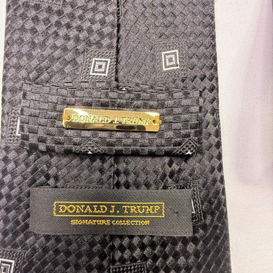 Donald J Trump Signature Collection Mens Black Silk Tie with Square Pattern