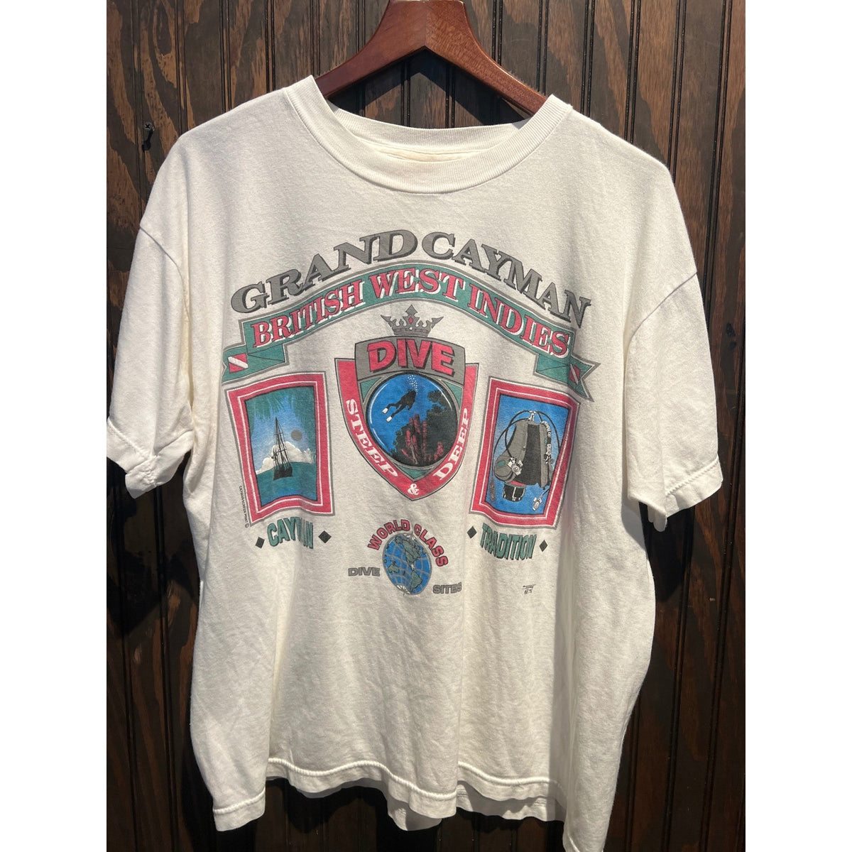 Vintage Grand Cayman British West Indies Scuba Diving Graphic T-Shirt Cream XL