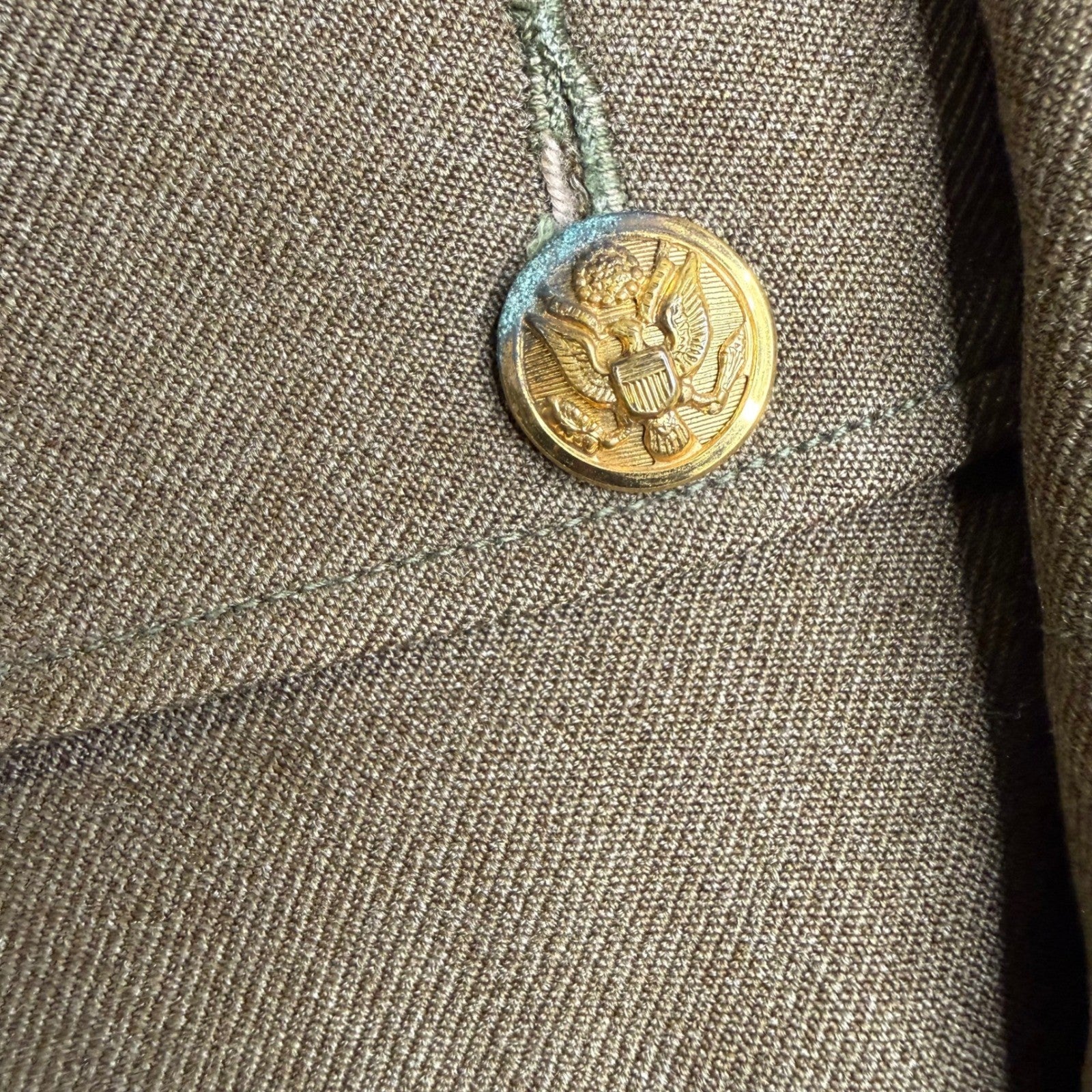 authentic WWII U.S. Army Air Force service dress jacket, man's tunic 1940s