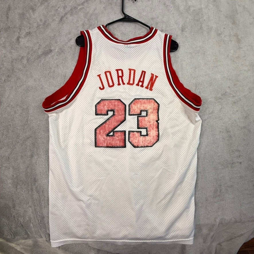 Nike Chicago Bulls Michael Jordan 23 Basketball Jersey XXL White Red Black