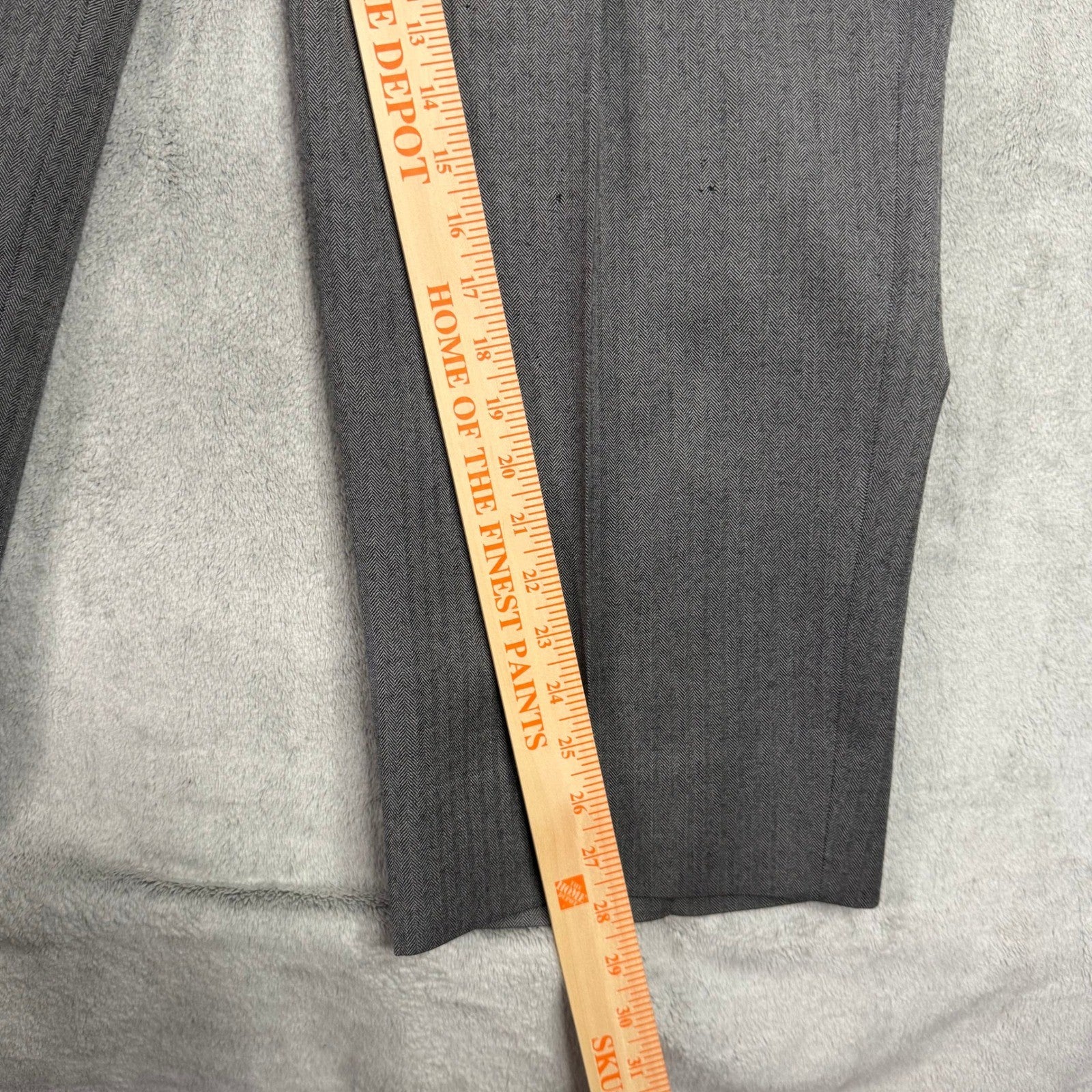 Richard Roberts Men's Gray Herringbone Suit Jacket and Pants Set