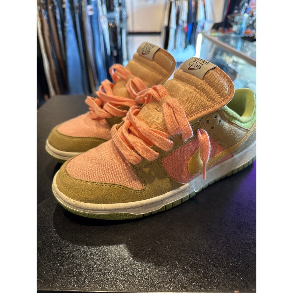 Nike Dunk Low Sun Club Arctic Orange Sanded Gold Mens Size 9 DM0583-800