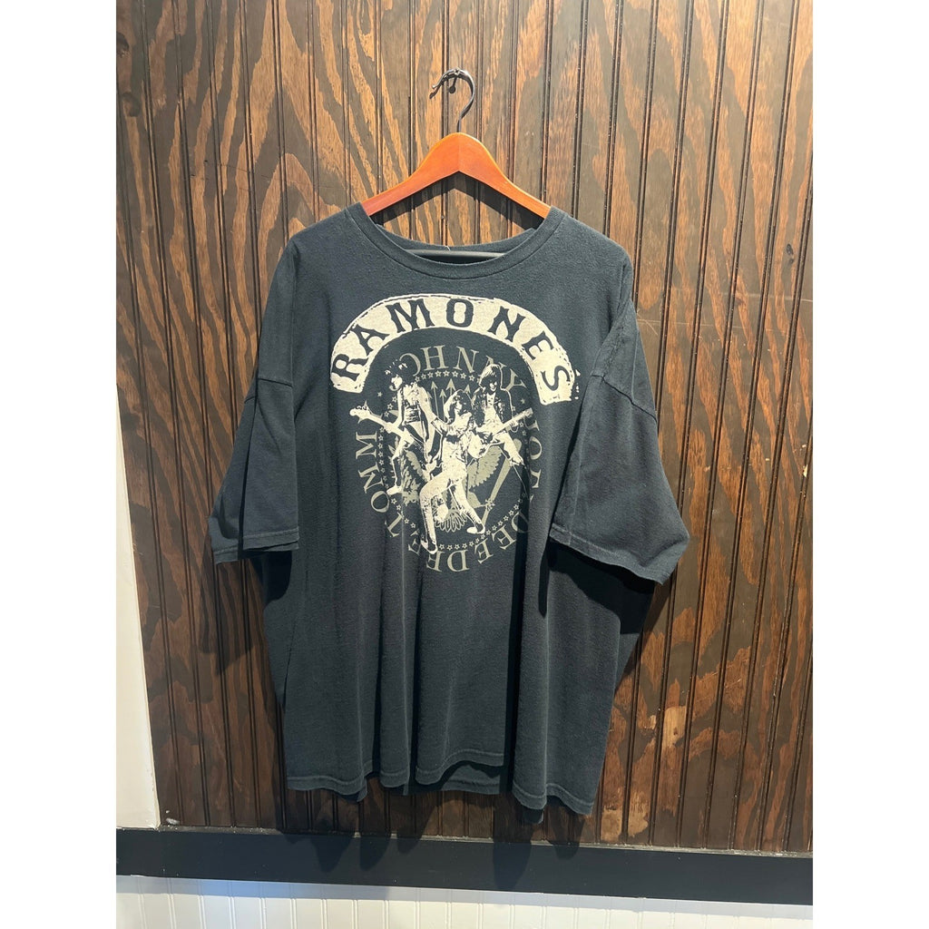 Ramones Graphic T-Shirt Black Oversized Punk Rock Band Tee Short Sleeve 3XL