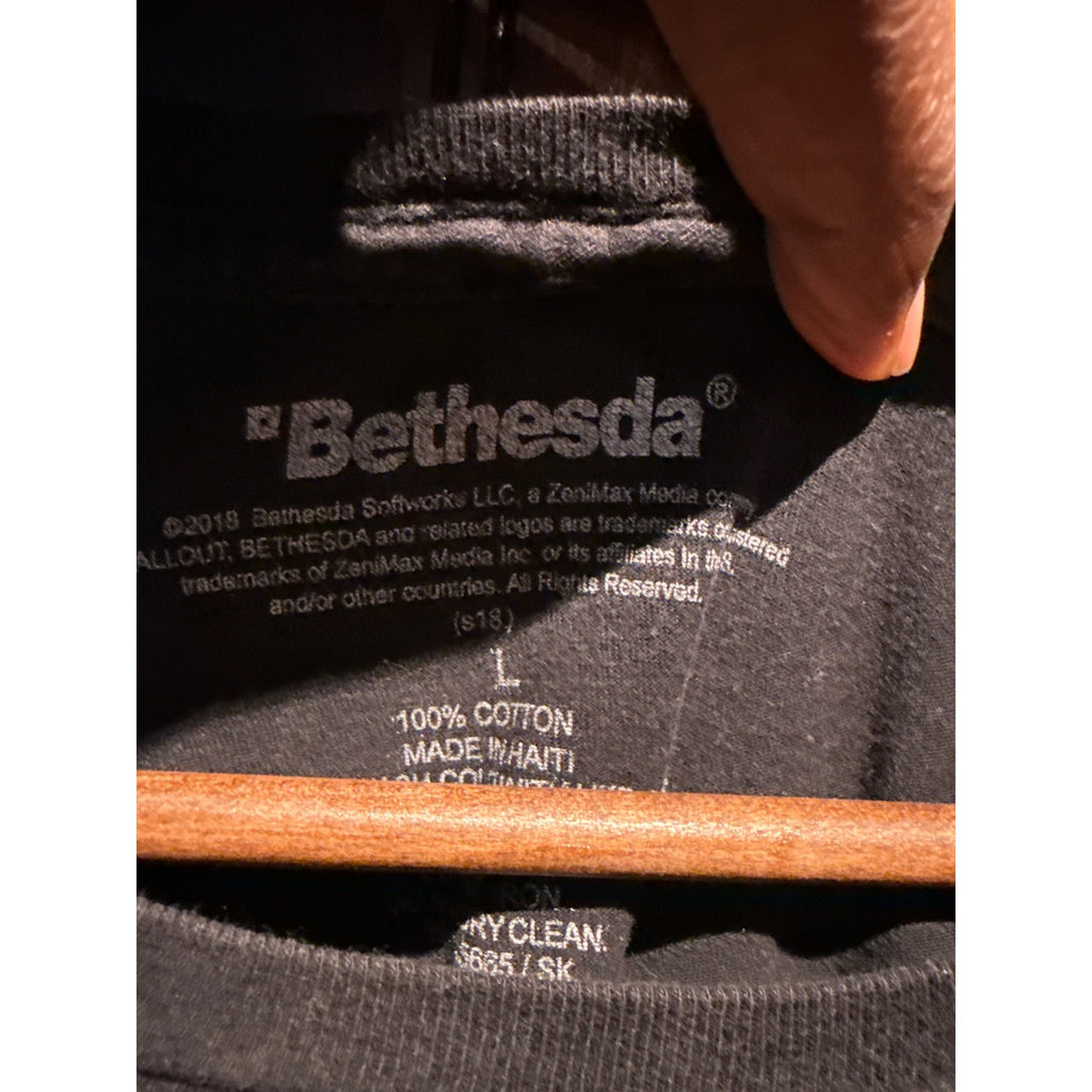 Fallout 76 Mens Graphic T-Shirt Black Short Sleeve Gaming Logo Tee XL