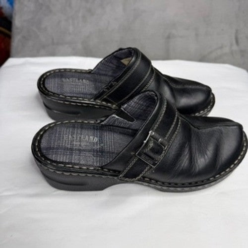 Eastland MAE Black Leather Clog Mules Women's Size 8 M Buckle Strap Comfort