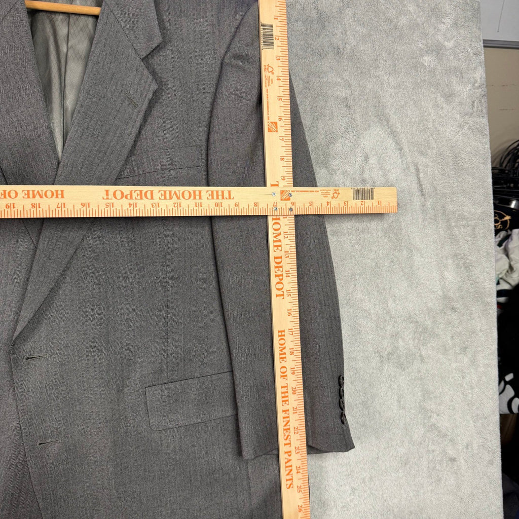 Richard Roberts Men's Gray Herringbone Suit Jacket and Pants Set
